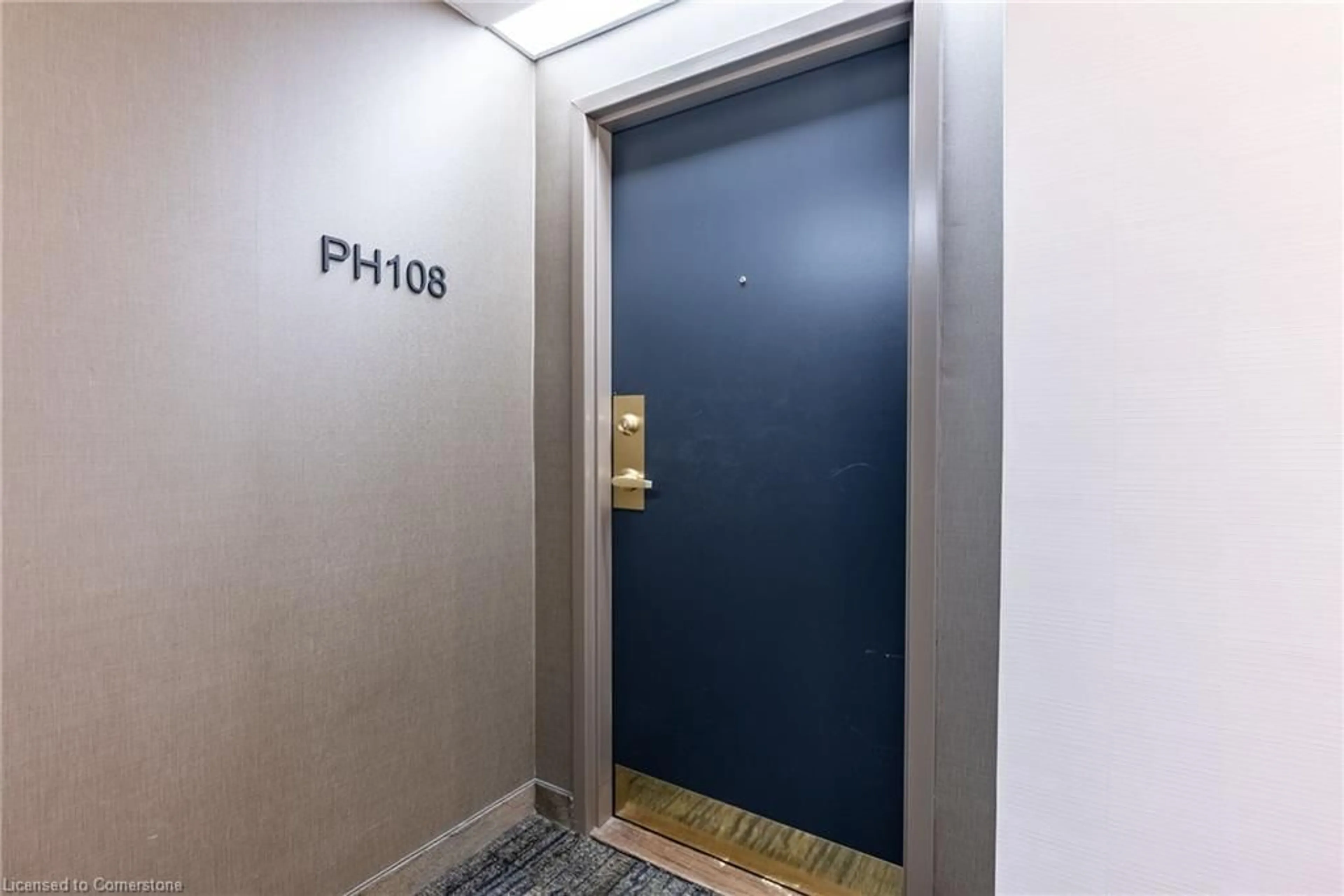 Indoor foyer for 1271 Walden Cir #PH108, Mississauga Ontario L5J 4R4