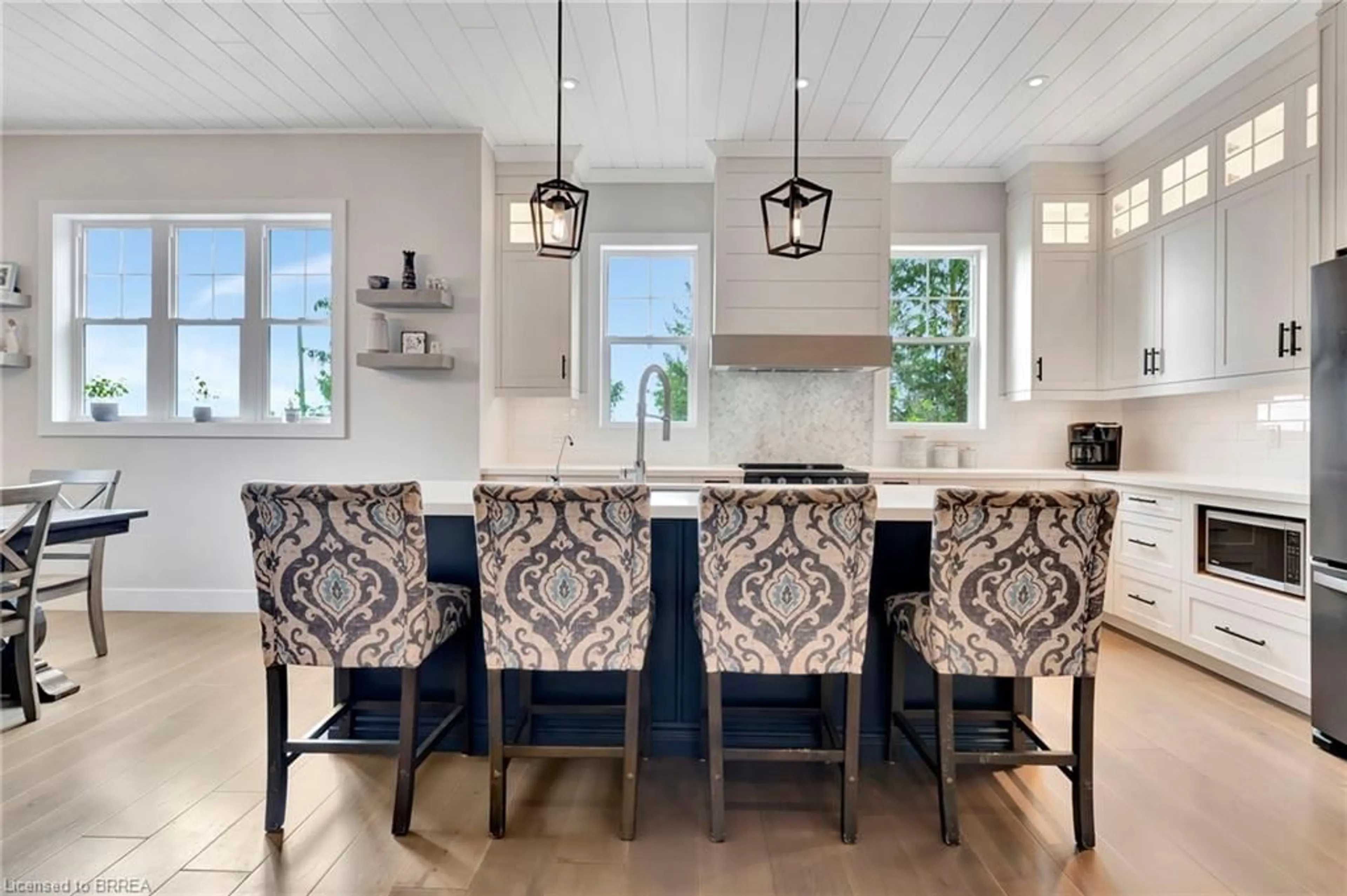 Open concept kitchen, ceramic/tile floor for 4671 Highway 3 Hwy, Simcoe Ontario N3Y 4K4