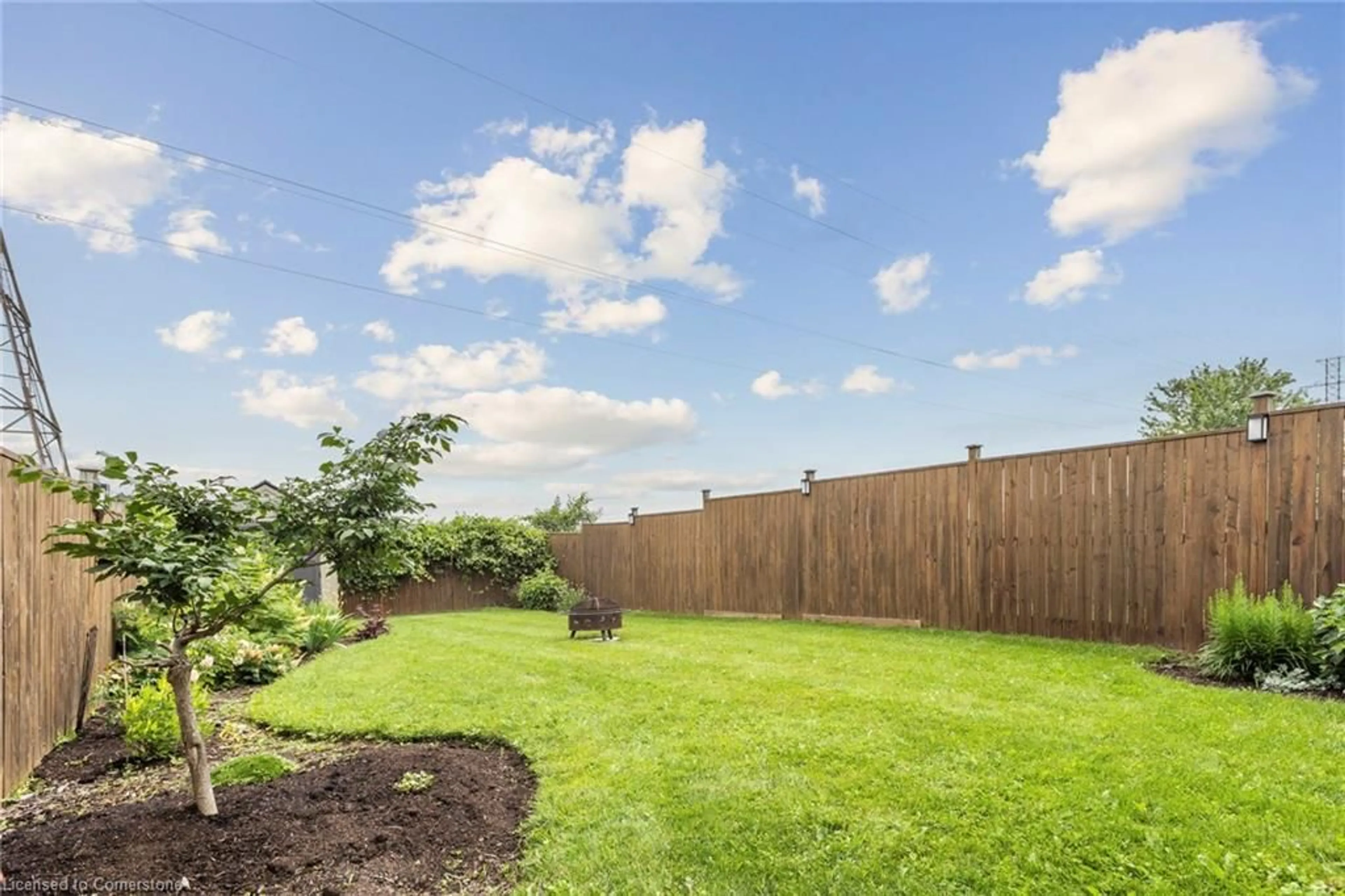 Patio, water/lake/river/ocean view for 46 Gravel Ridge Trail, Kitchener Ontario N2E 0B8