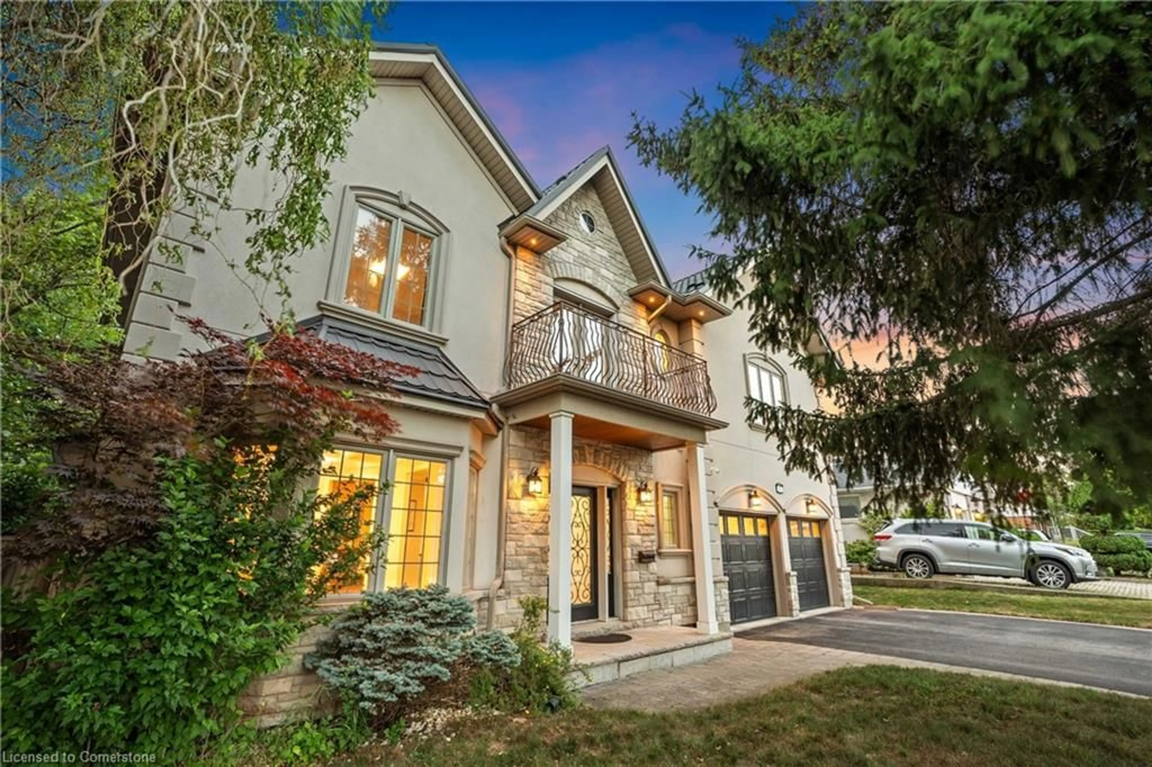 Home with brick exterior material, street for 31 Ridge Dr, Oakville Ontario L6H 1B7