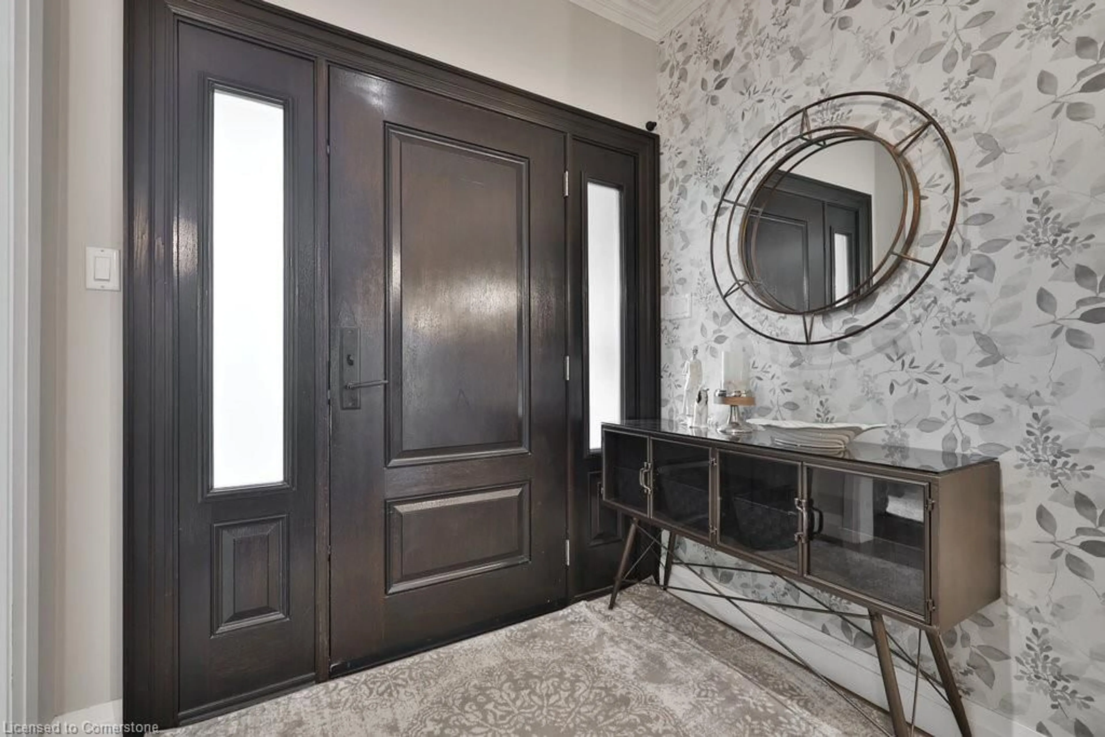 Indoor entryway for 4113 Bonavista Cres, Burlington Ontario L7M 4J3
