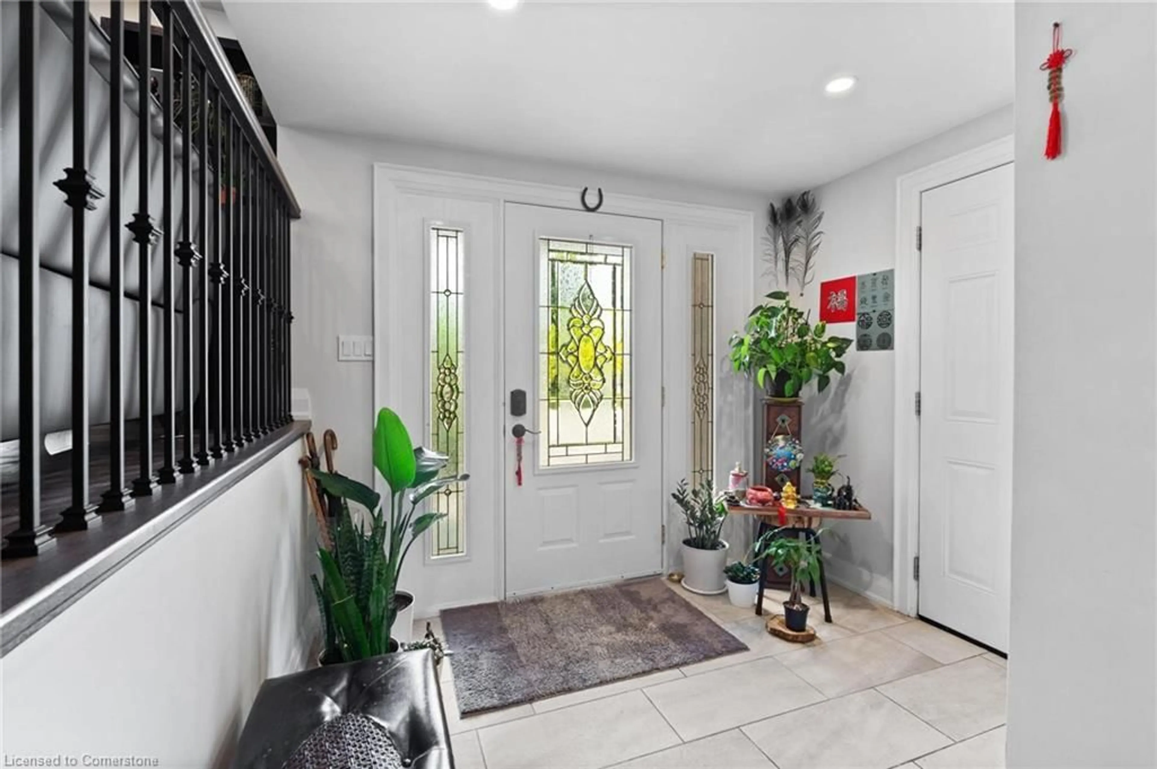 Indoor entryway for 18 Norman Ave, Acton Ontario L7J 2R4