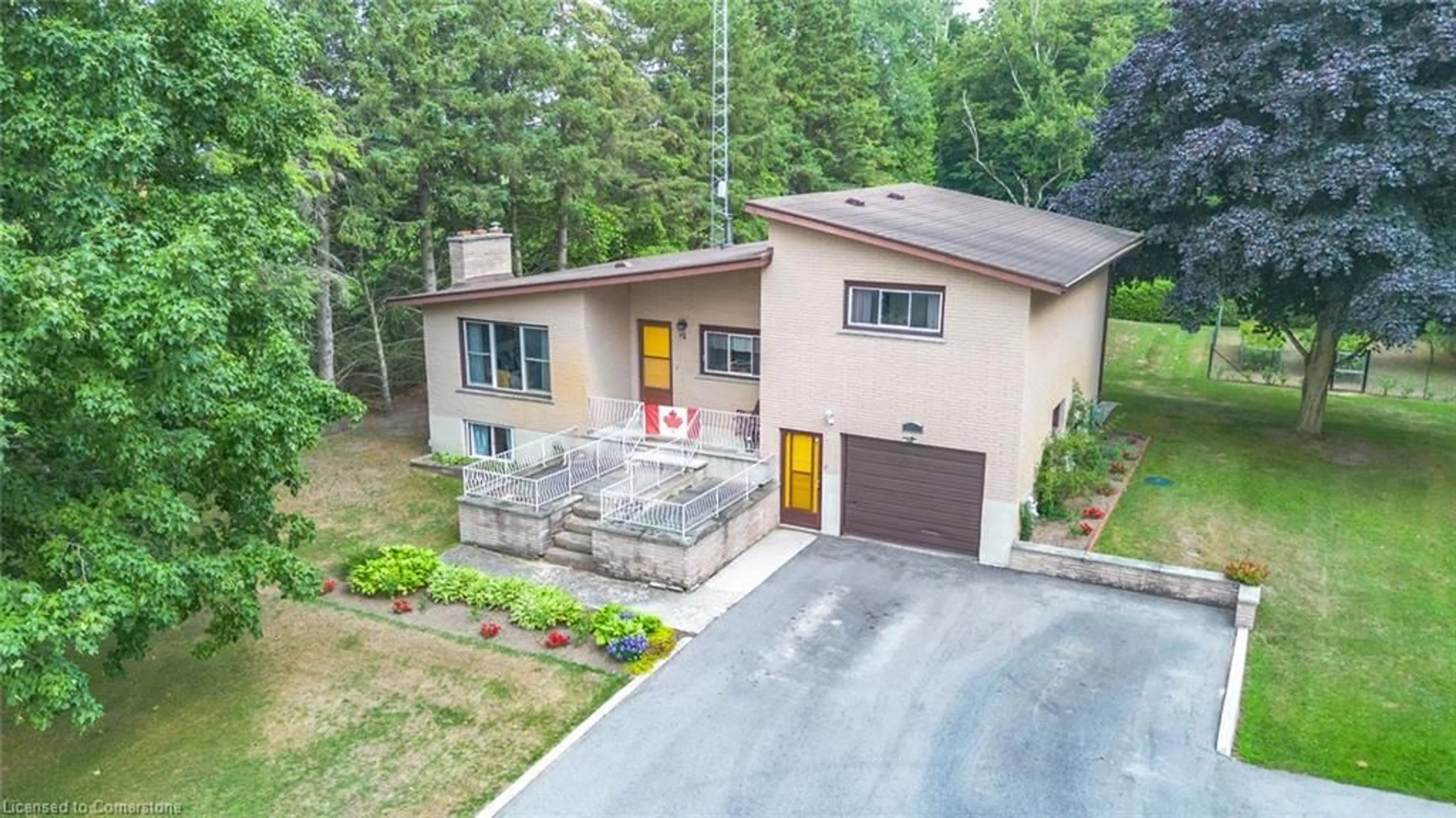 A pic from outside/outdoor area/front of a property/back of a property/a pic from drone, street for 2210 1st Conc Rd Str Conc, Middleton Ontario N4B 2W4