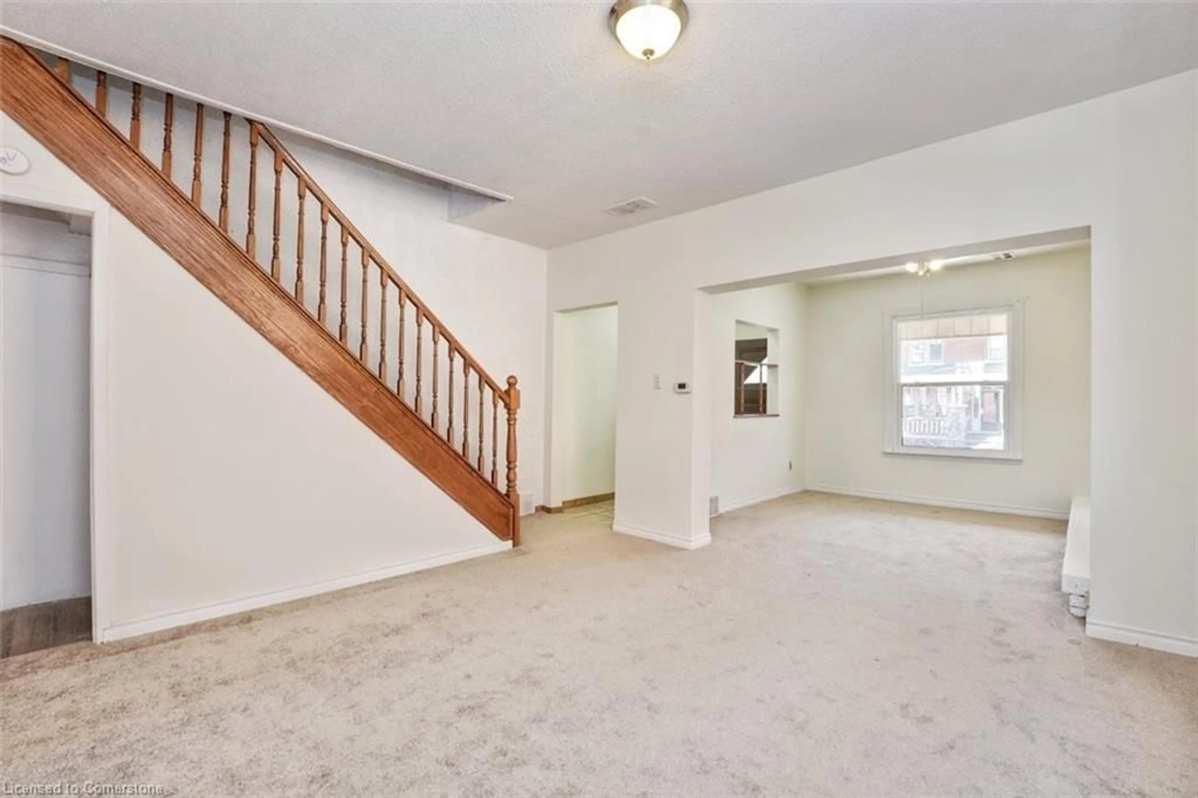A pic of a room for 59 Strathcona Ave, Hamilton Ontario L8P 4J1