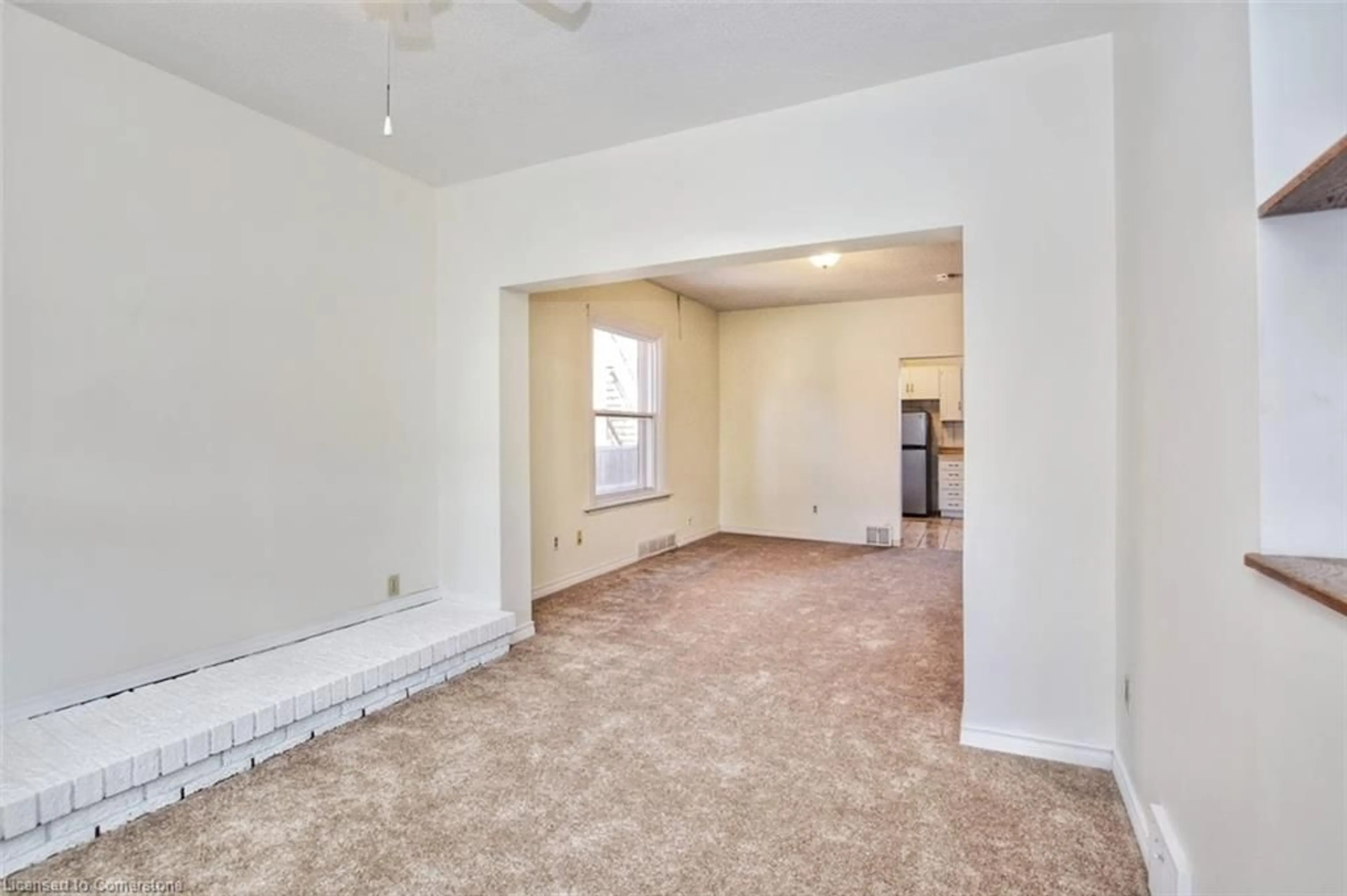 A pic of a room for 59 Strathcona Ave, Hamilton Ontario L8P 4J1