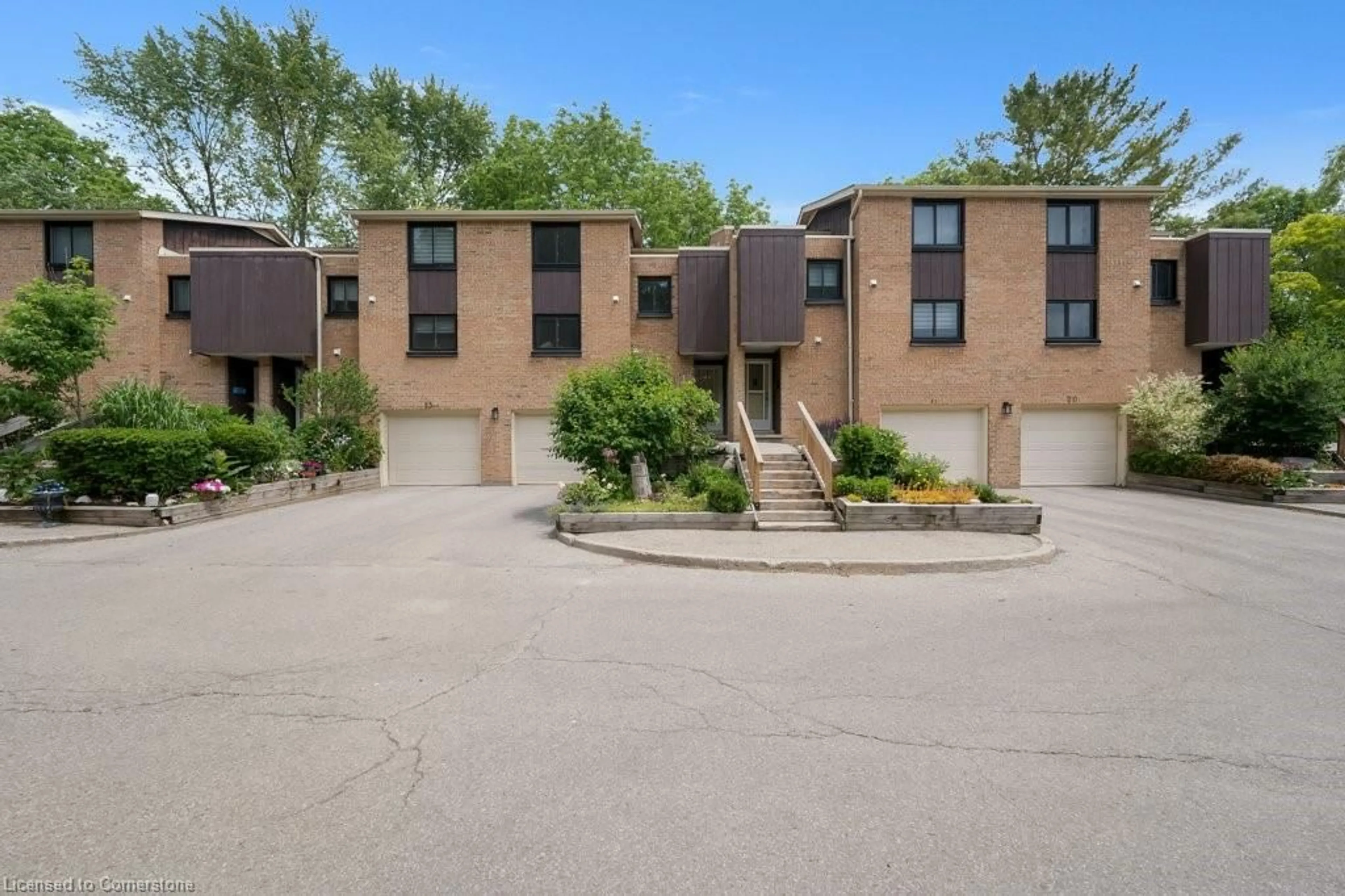 Unknown for 220 Salisbury Ave #22, Cambridge Ontario N1S 1K5