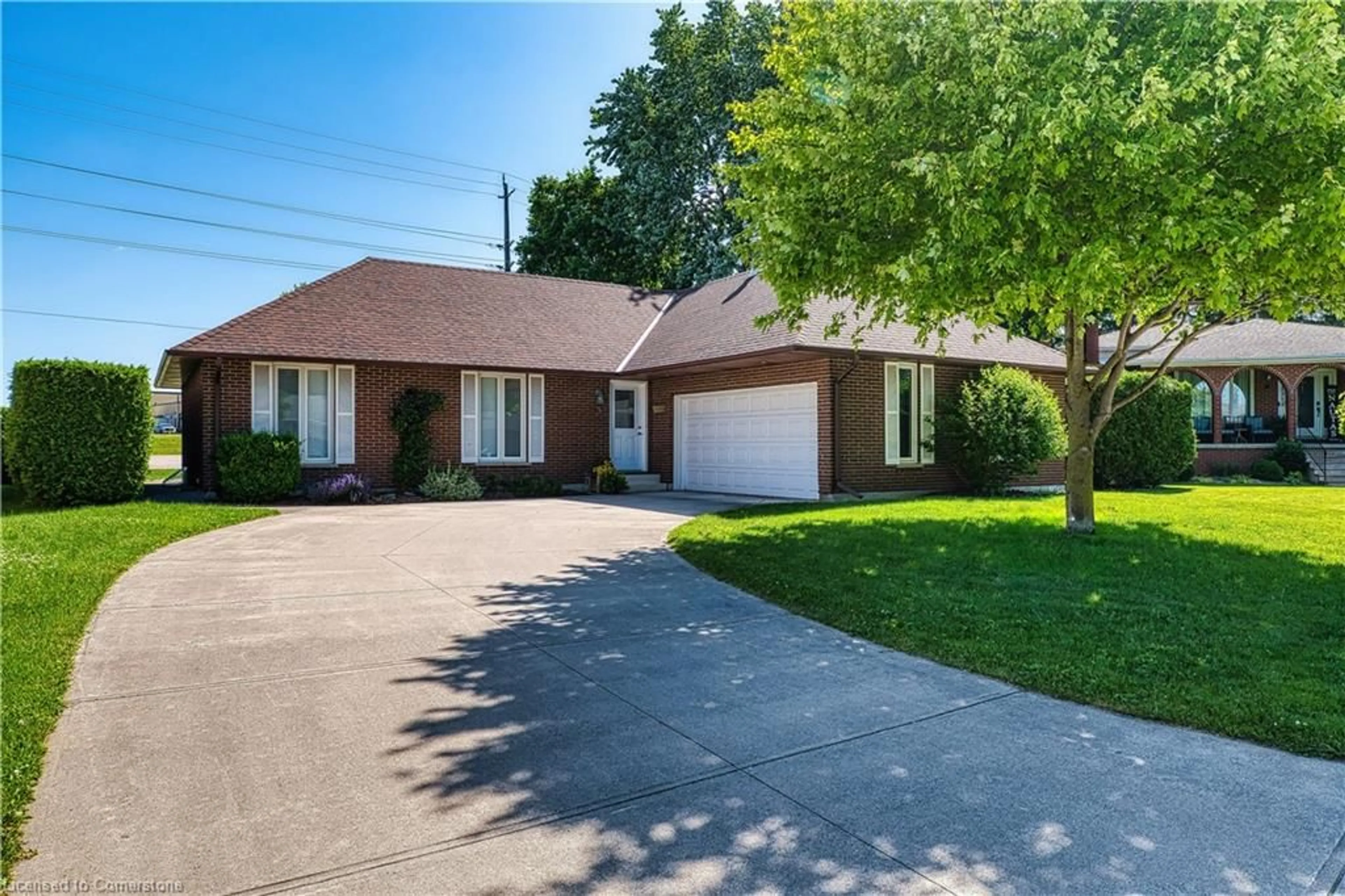 Home with brick exterior material, street for 5 Windham Crt, Listowel Ontario N4W 3M3
