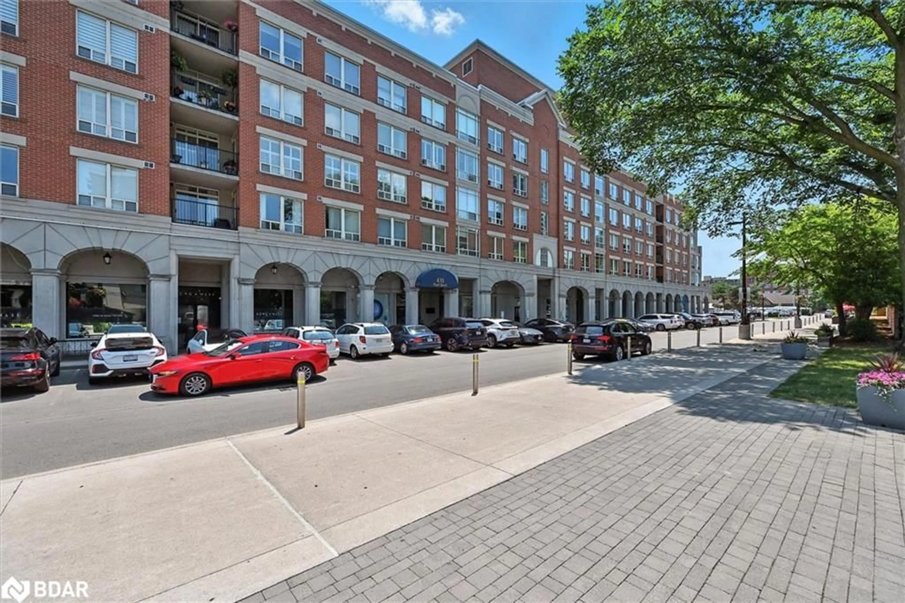 Patio, street for 430 Pearl St #503, Burlington Ontario L7R 4J8