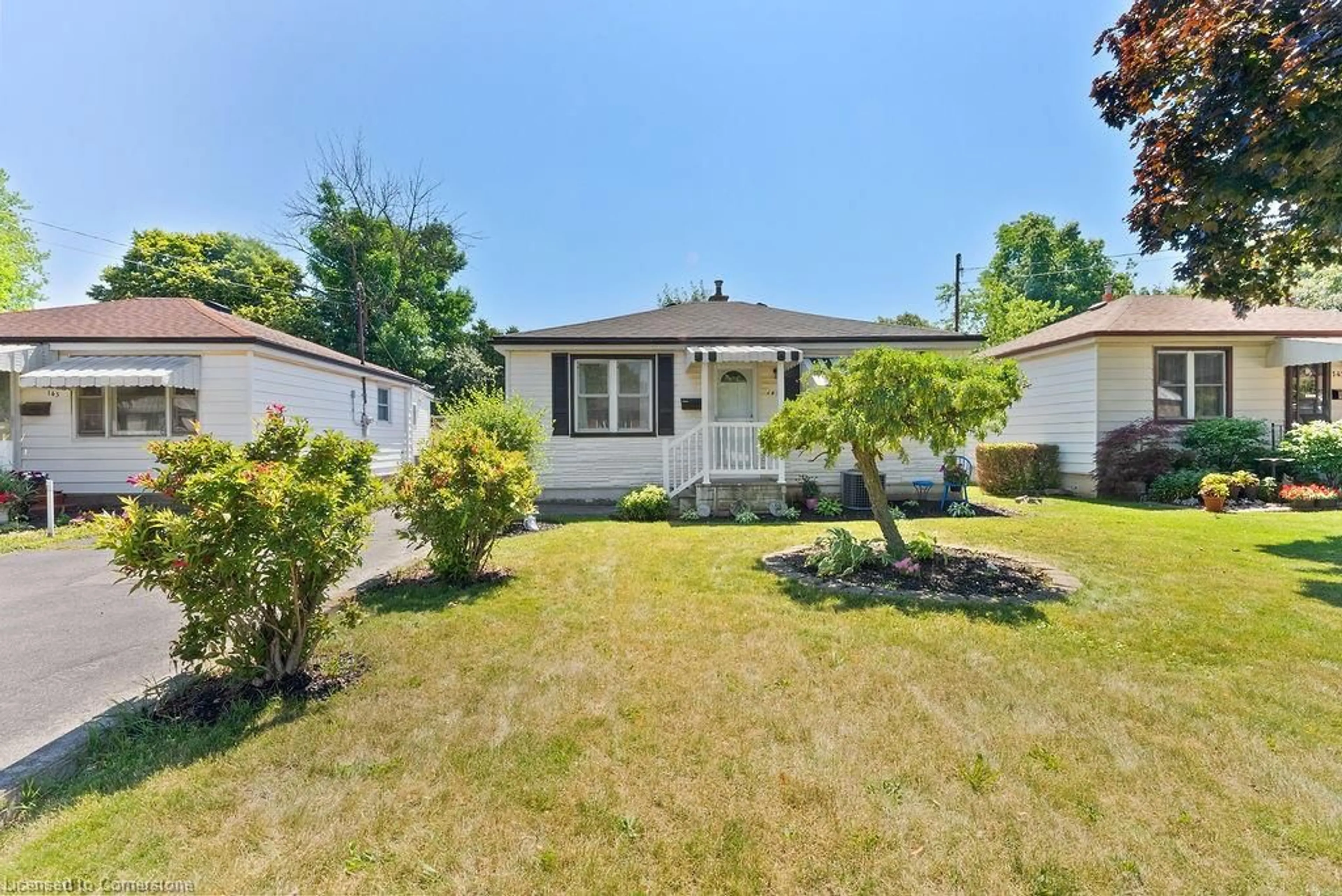 A pic from outside/outdoor area/front of a property/back of a property/a pic from drone, street for 145 East 44th St, Hamilton Ontario L8T 3H3