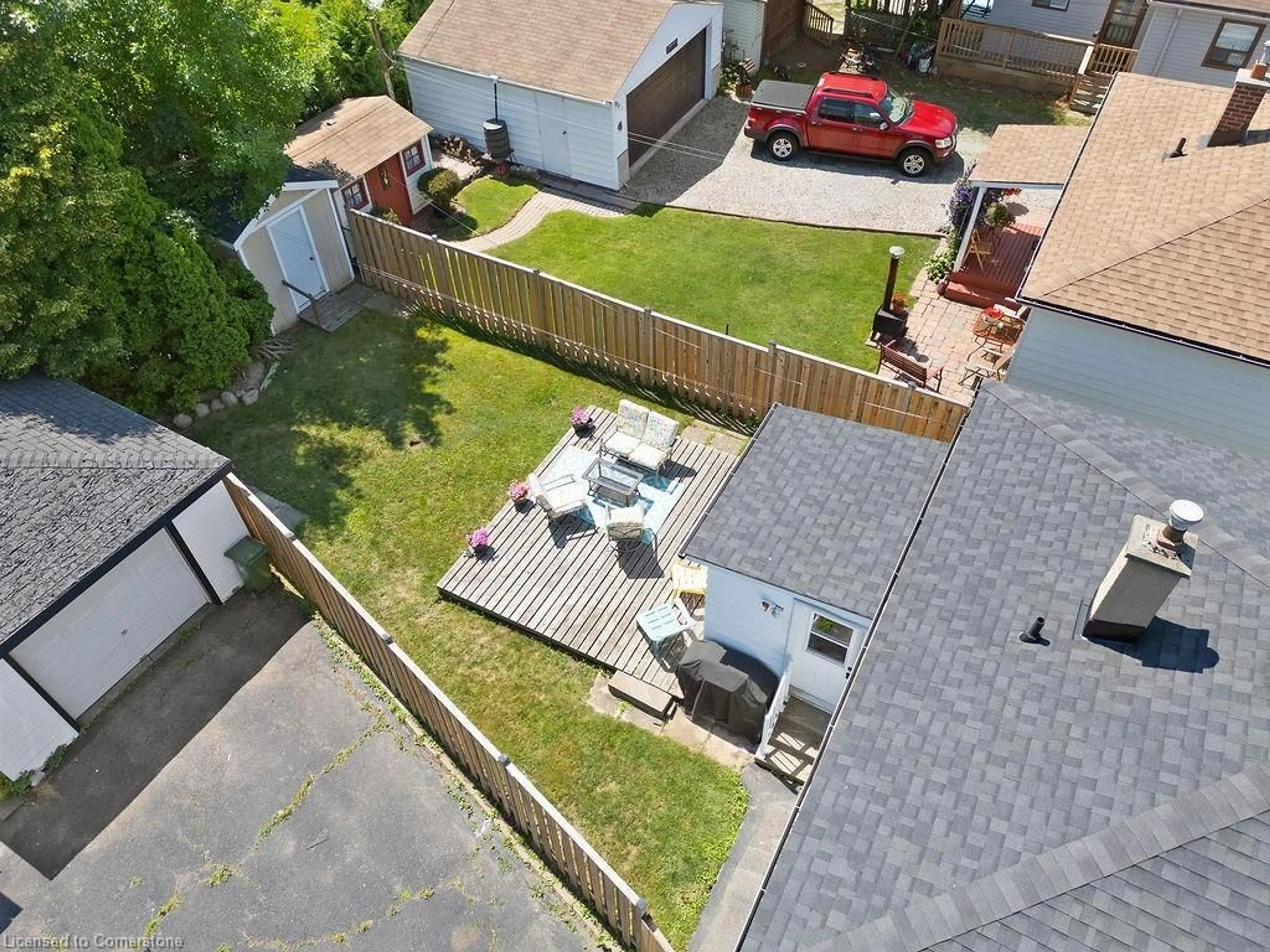A pic from outside/outdoor area/front of a property/back of a property/a pic from drone, street for 145 East 44th St, Hamilton Ontario L8T 3H3