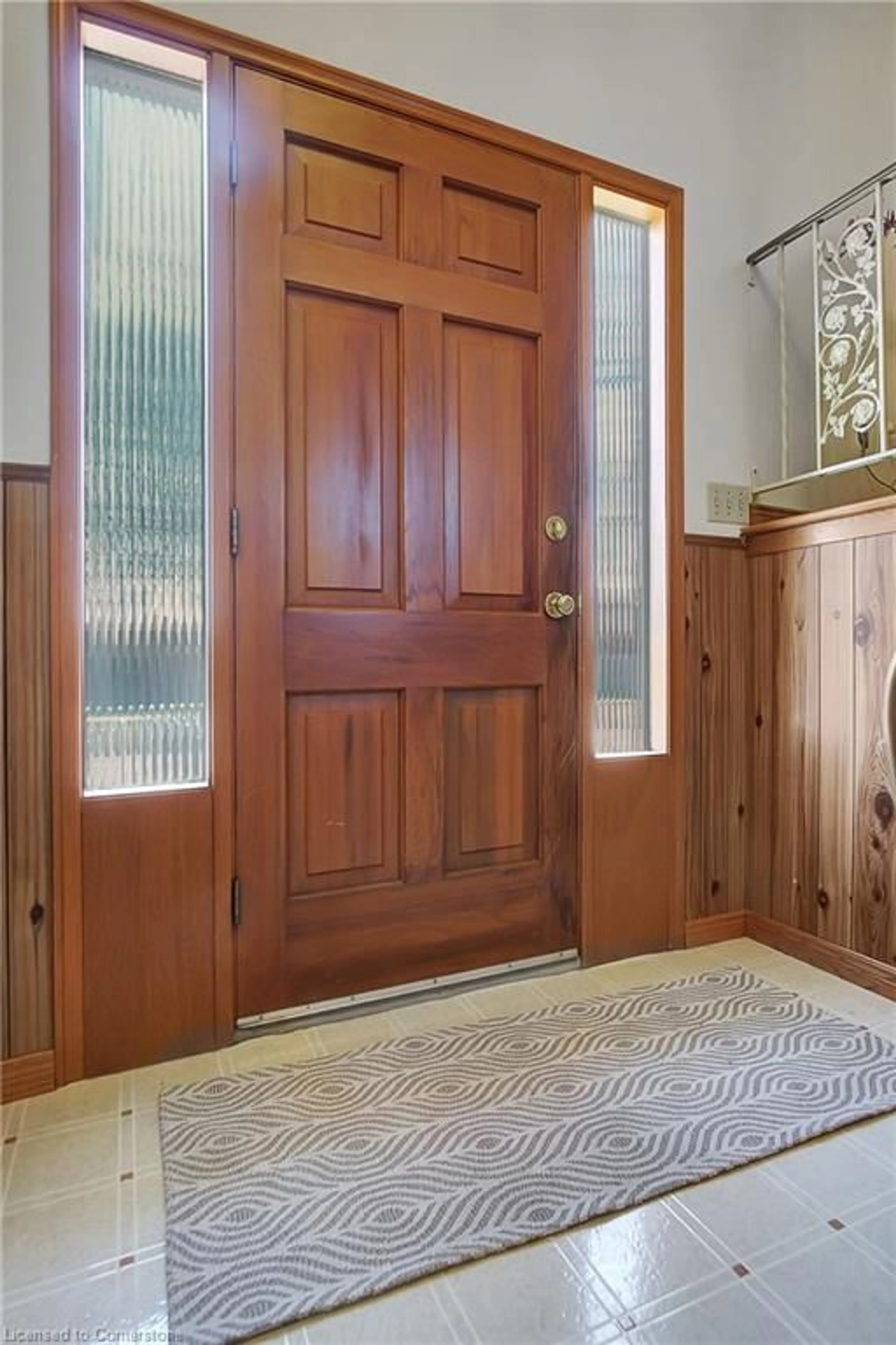 Indoor entryway for 137 Wimbleton Cres, Kitchener Ontario N2B 3K4