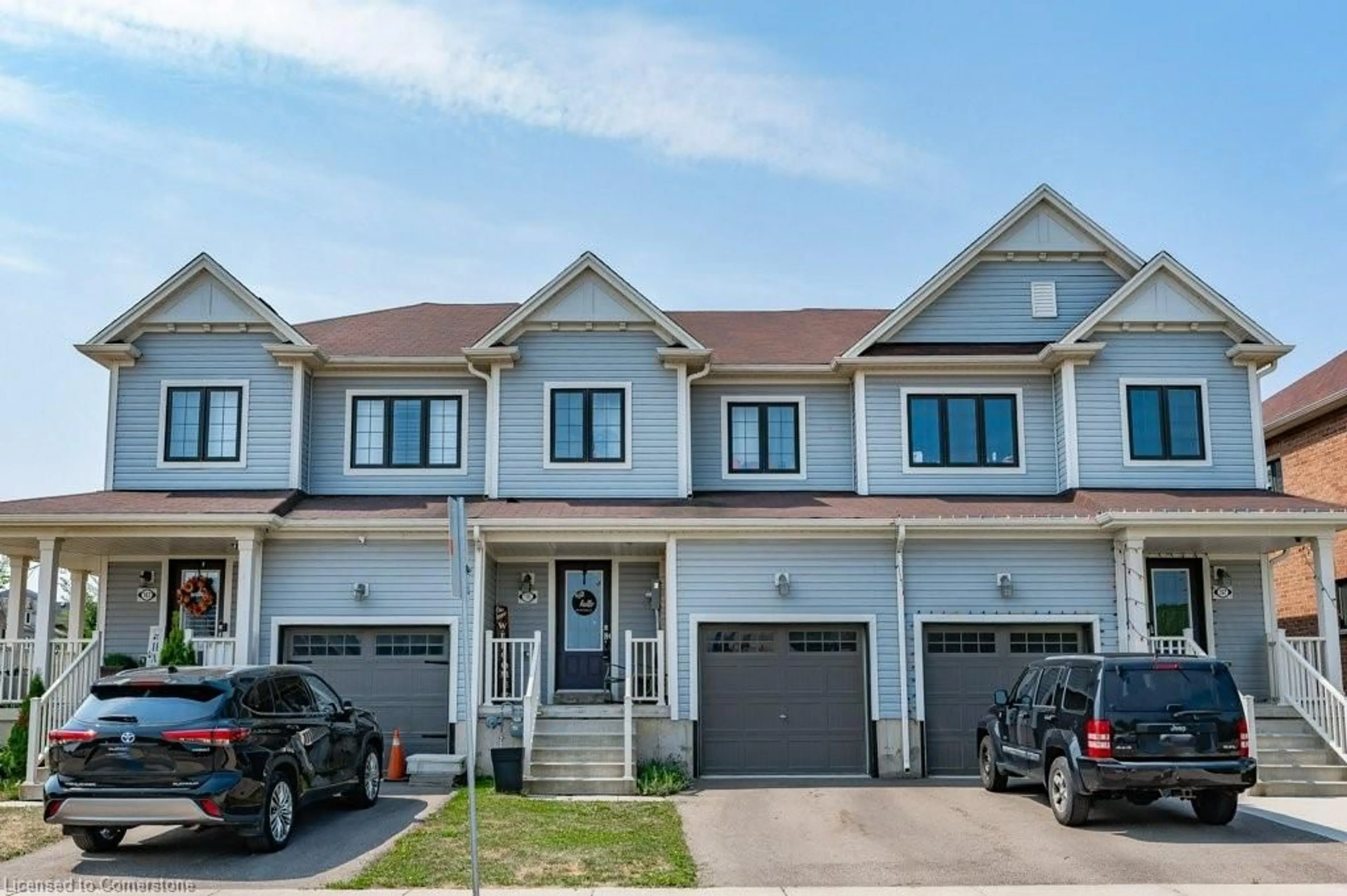 Home with vinyl exterior material, street for 105 Thompson Rd, Caledonia Ontario N3W 0B8
