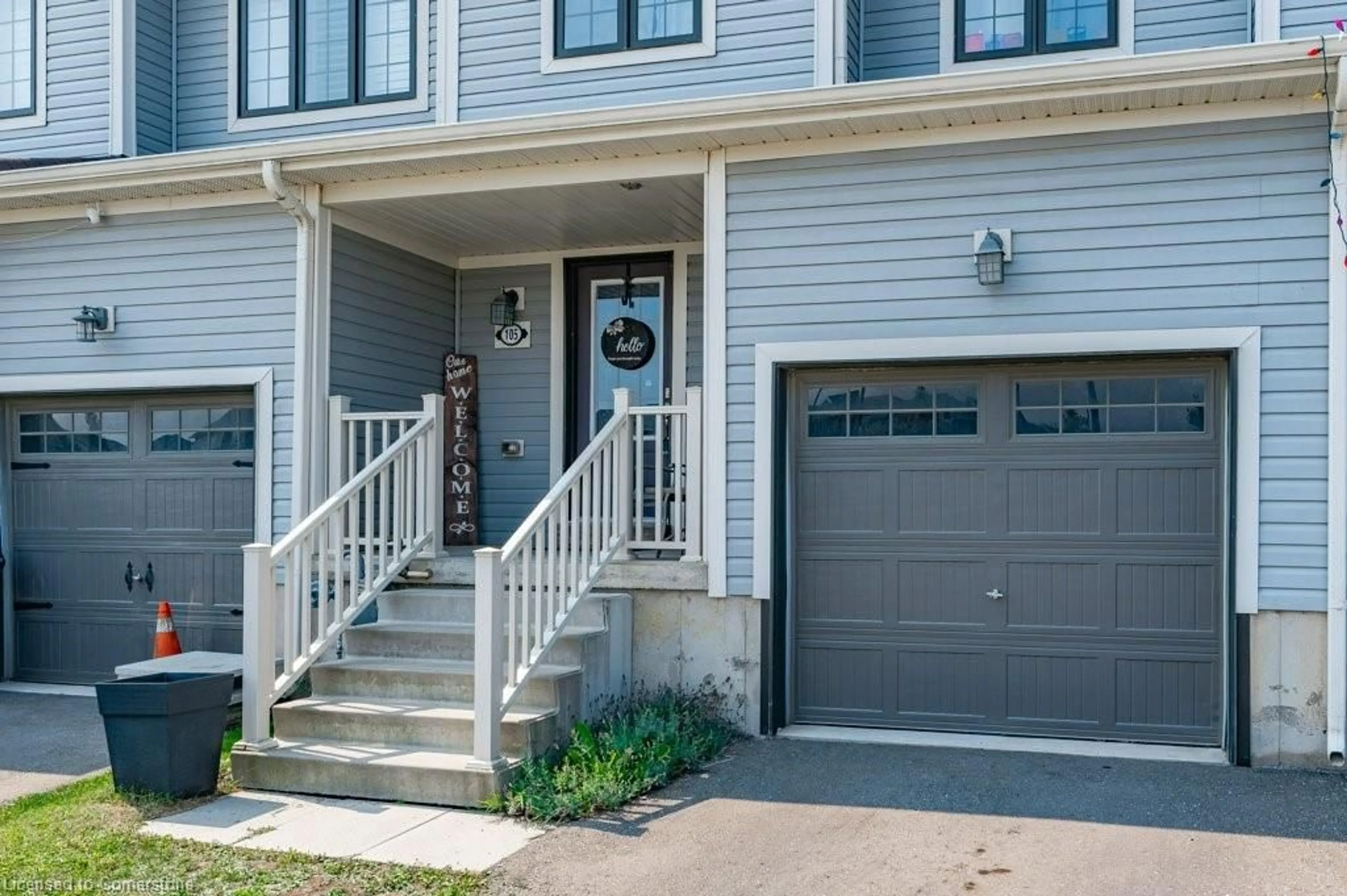 Home with vinyl exterior material, street for 105 Thompson Rd, Caledonia Ontario N3W 0B8