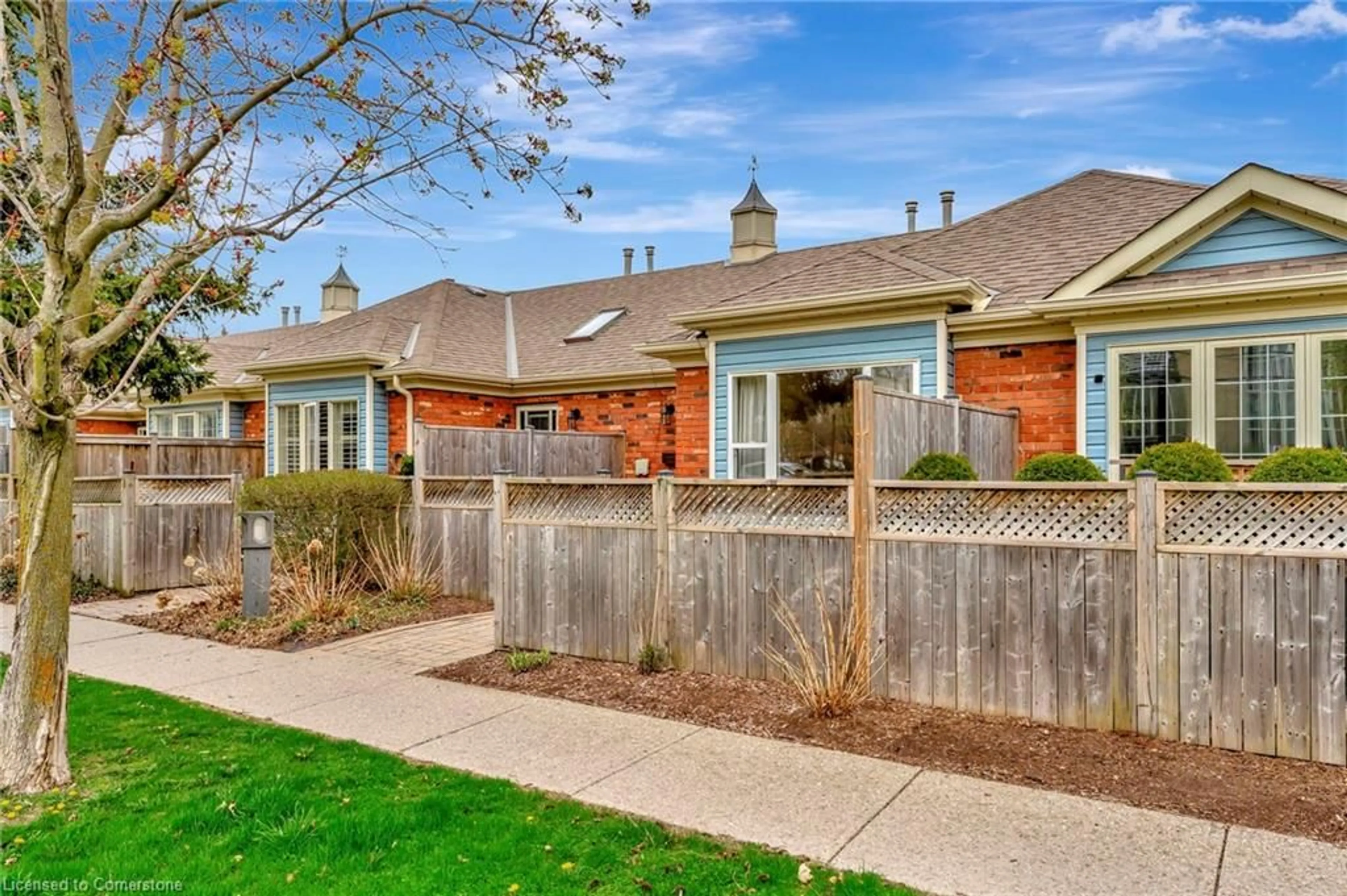 Home with brick exterior material, street for 175 Fiddlers Green Rd #5, Ancaster Ontario L9G 4X7