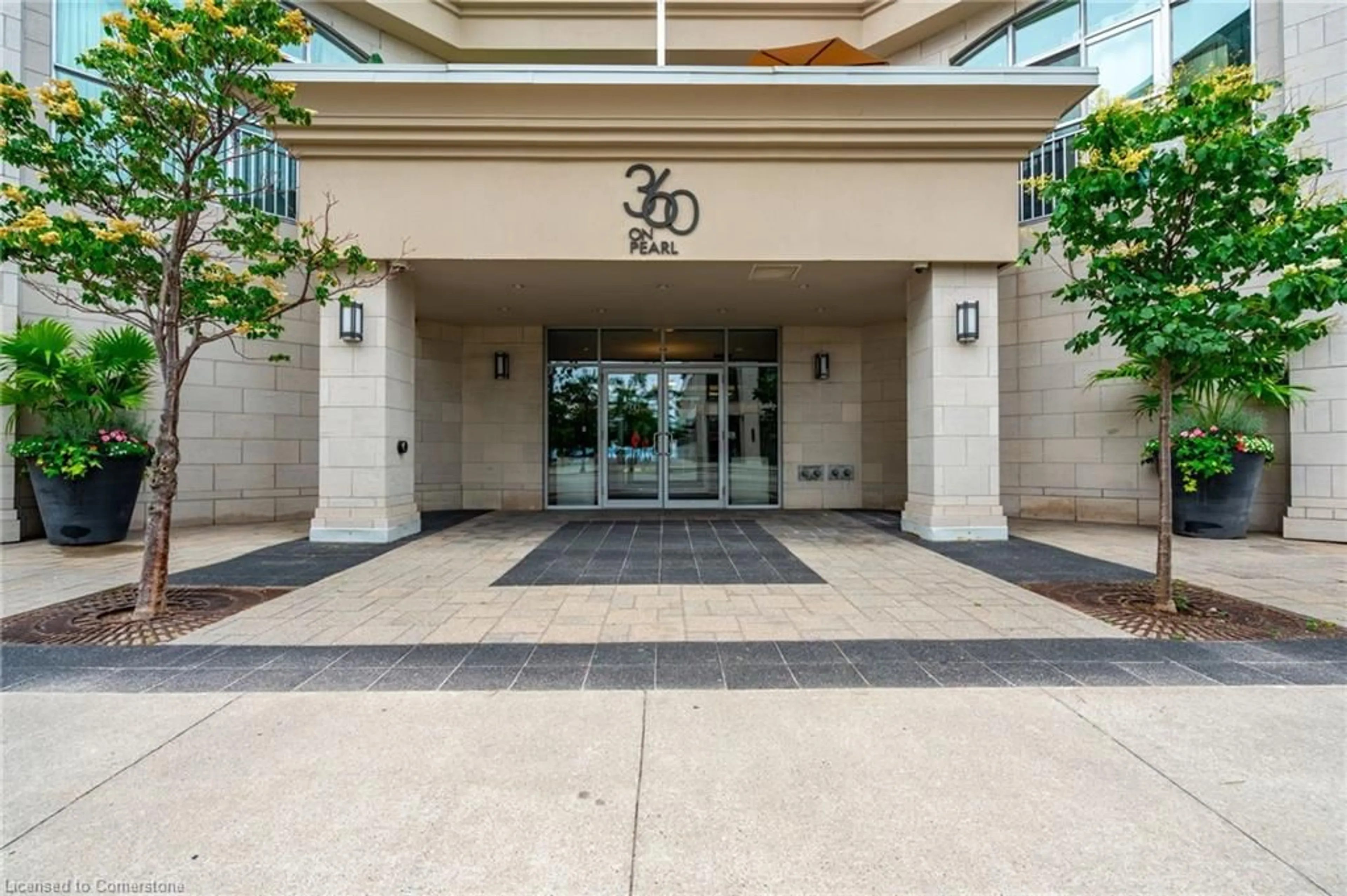 Indoor foyer for 360 Pearl St #1303, Burlington Ontario L7R 1E1