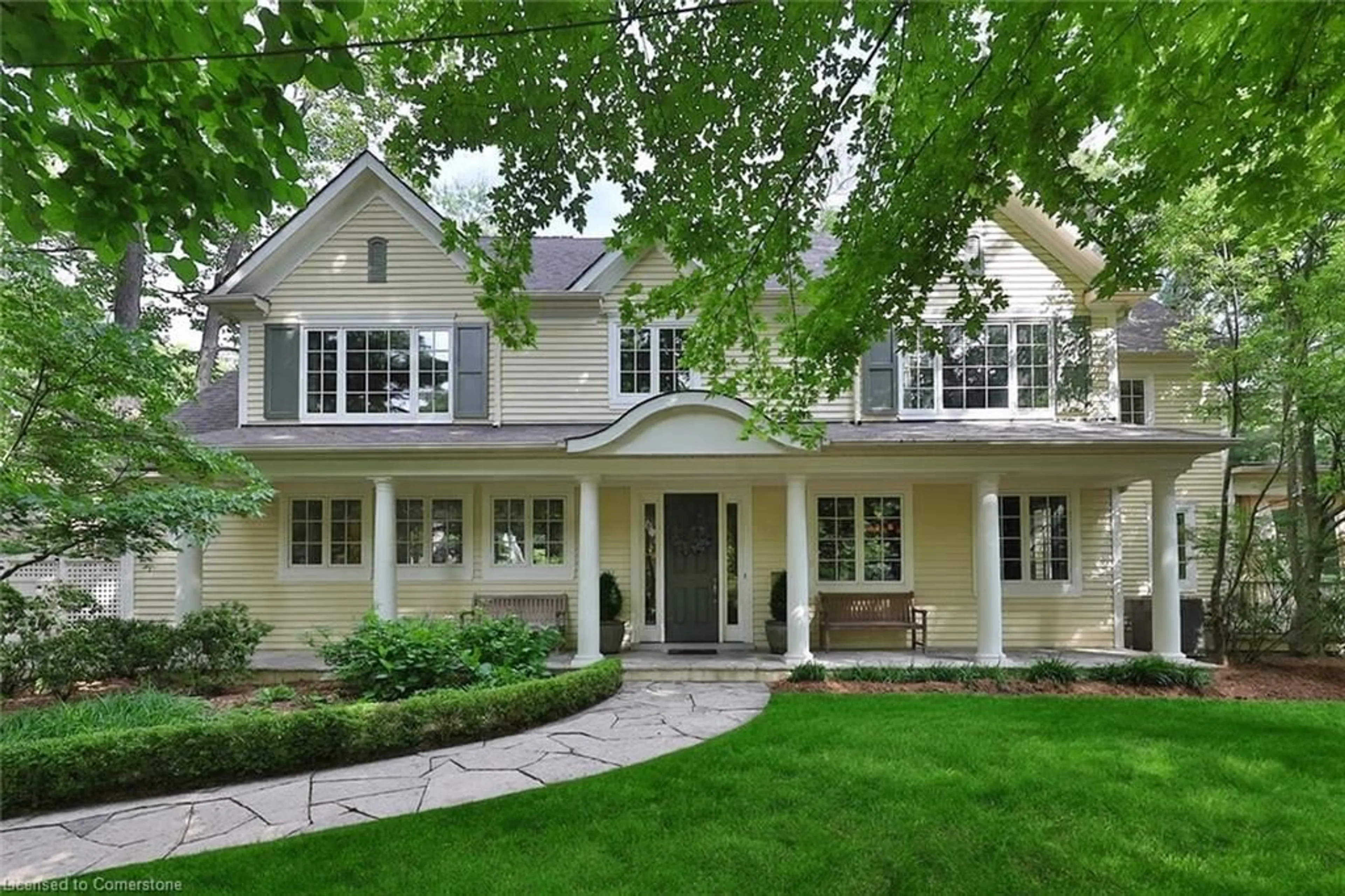 Home with brick exterior material, street for 1040 Stockwell Ave, Mississauga Ontario L5H 1B4