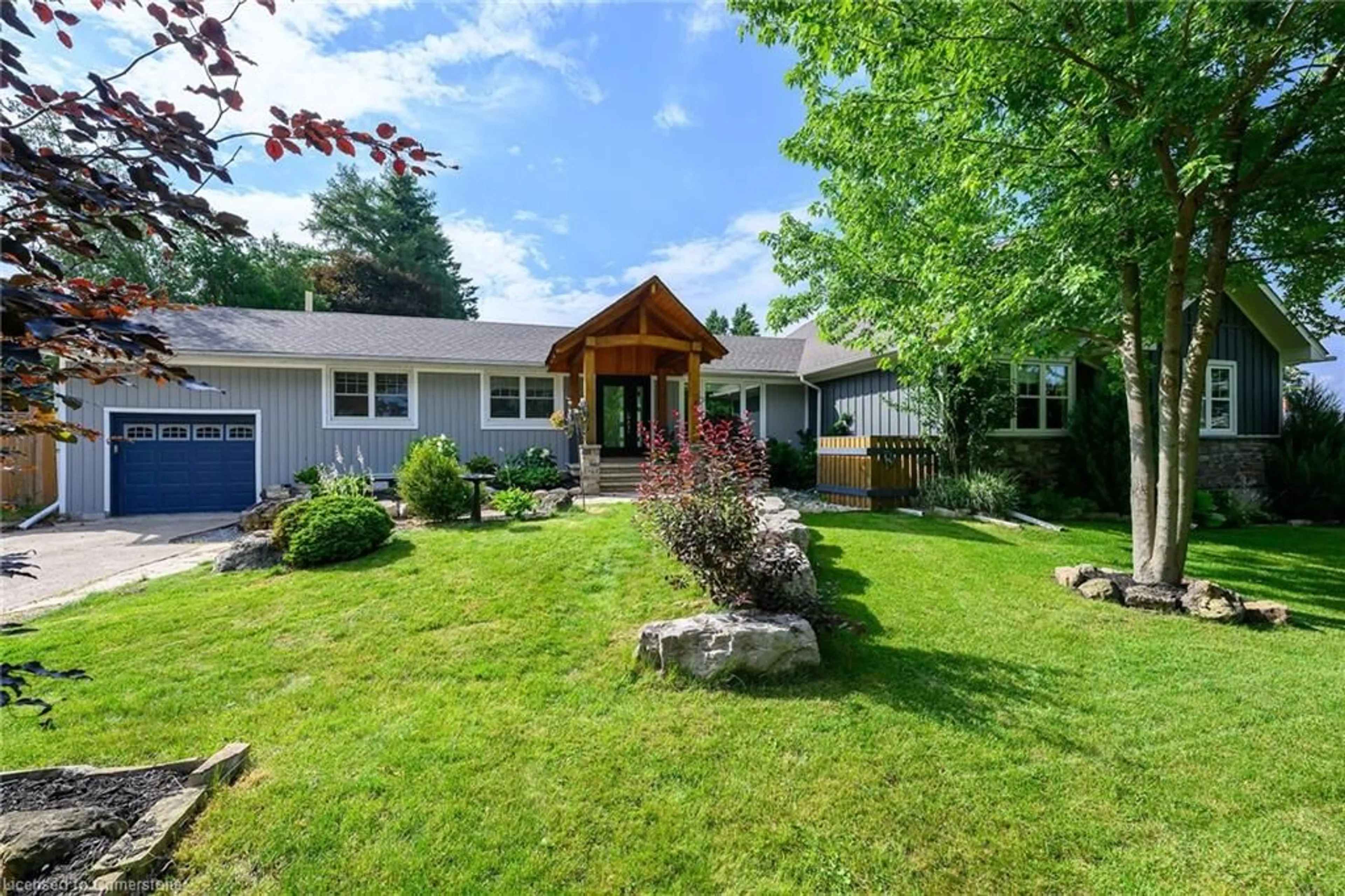 A pic from outside/outdoor area/front of a property/back of a property/a pic from drone, mountain view for 307 Concession 8e Rd, Carlisle Ontario L8N 2Z7