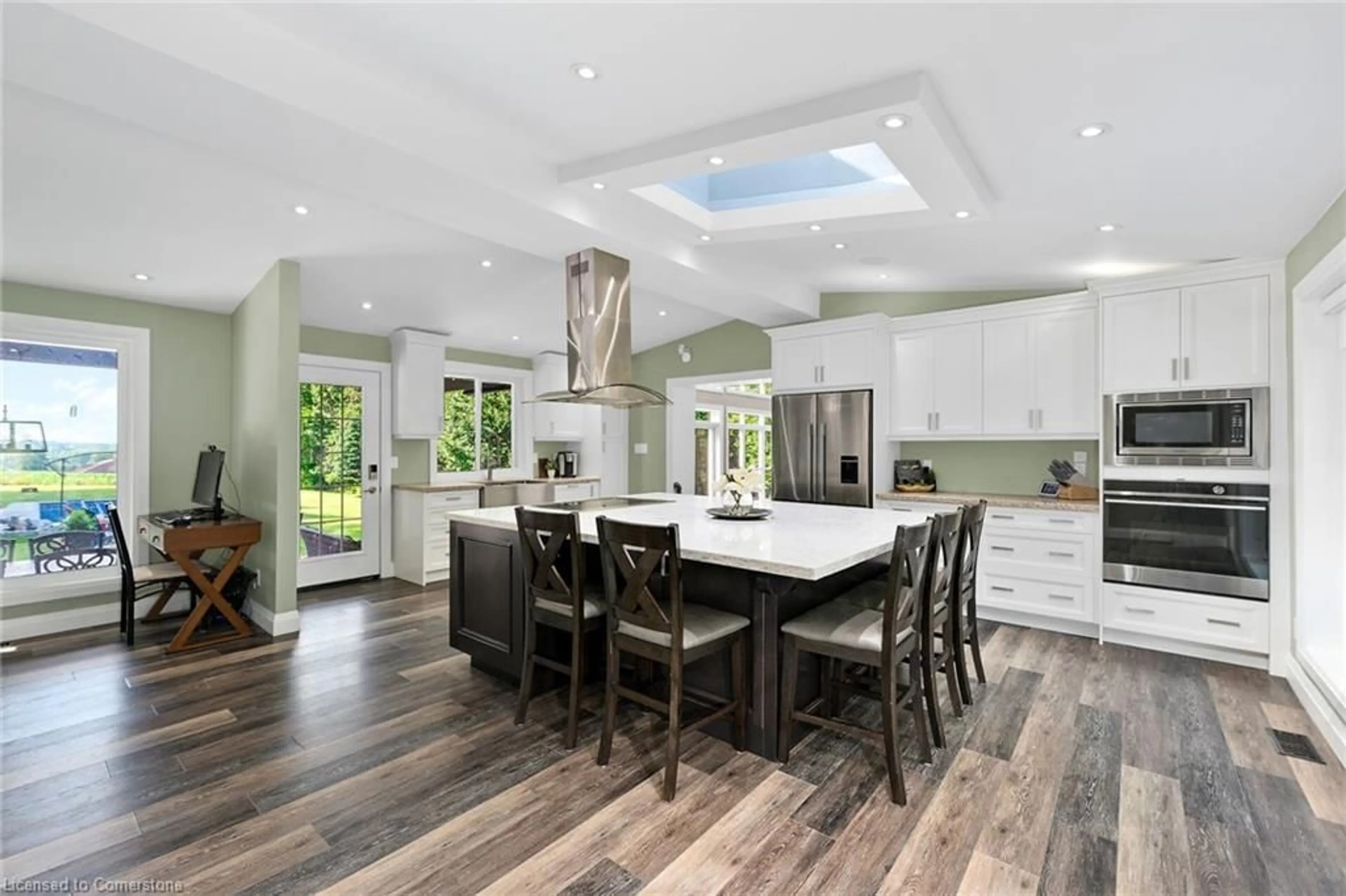 Open concept kitchen, unknown for 307 Concession 8e Rd, Carlisle Ontario L8N 2Z7
