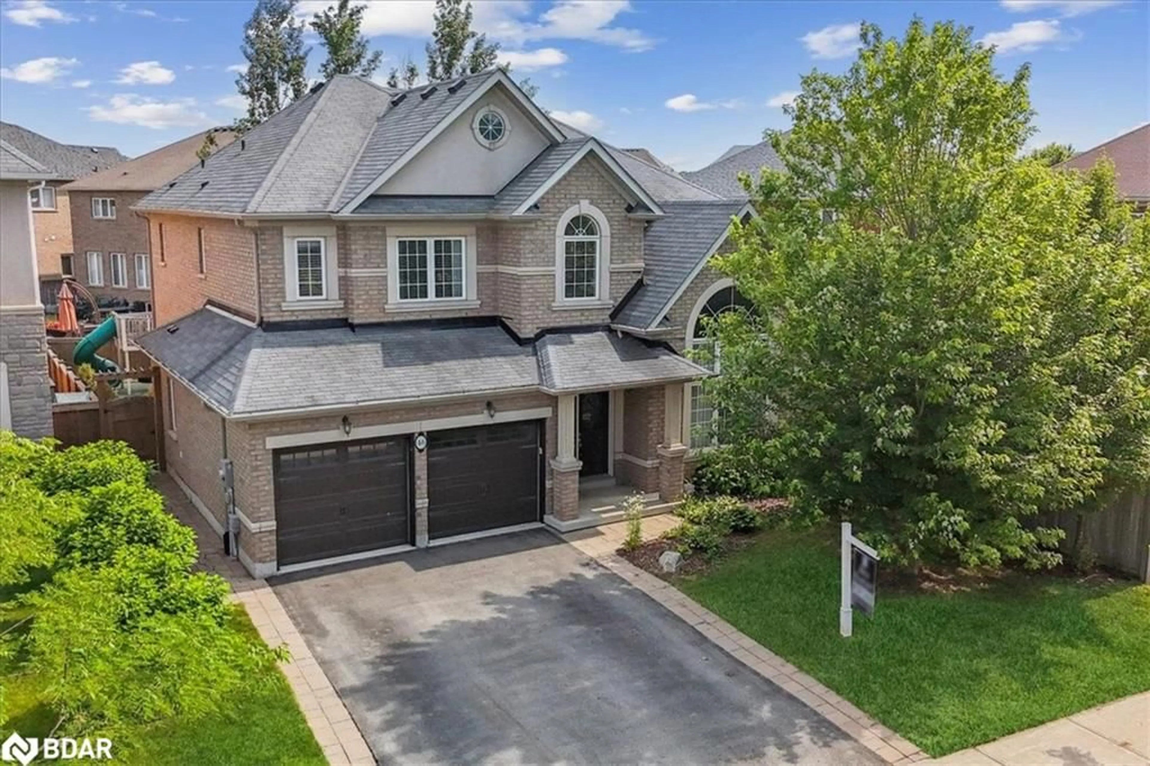 A pic from outside/outdoor area/front of a property/back of a property/a pic from drone, street for 46 Woodhouse St, Ancaster Ontario L9K 0H3