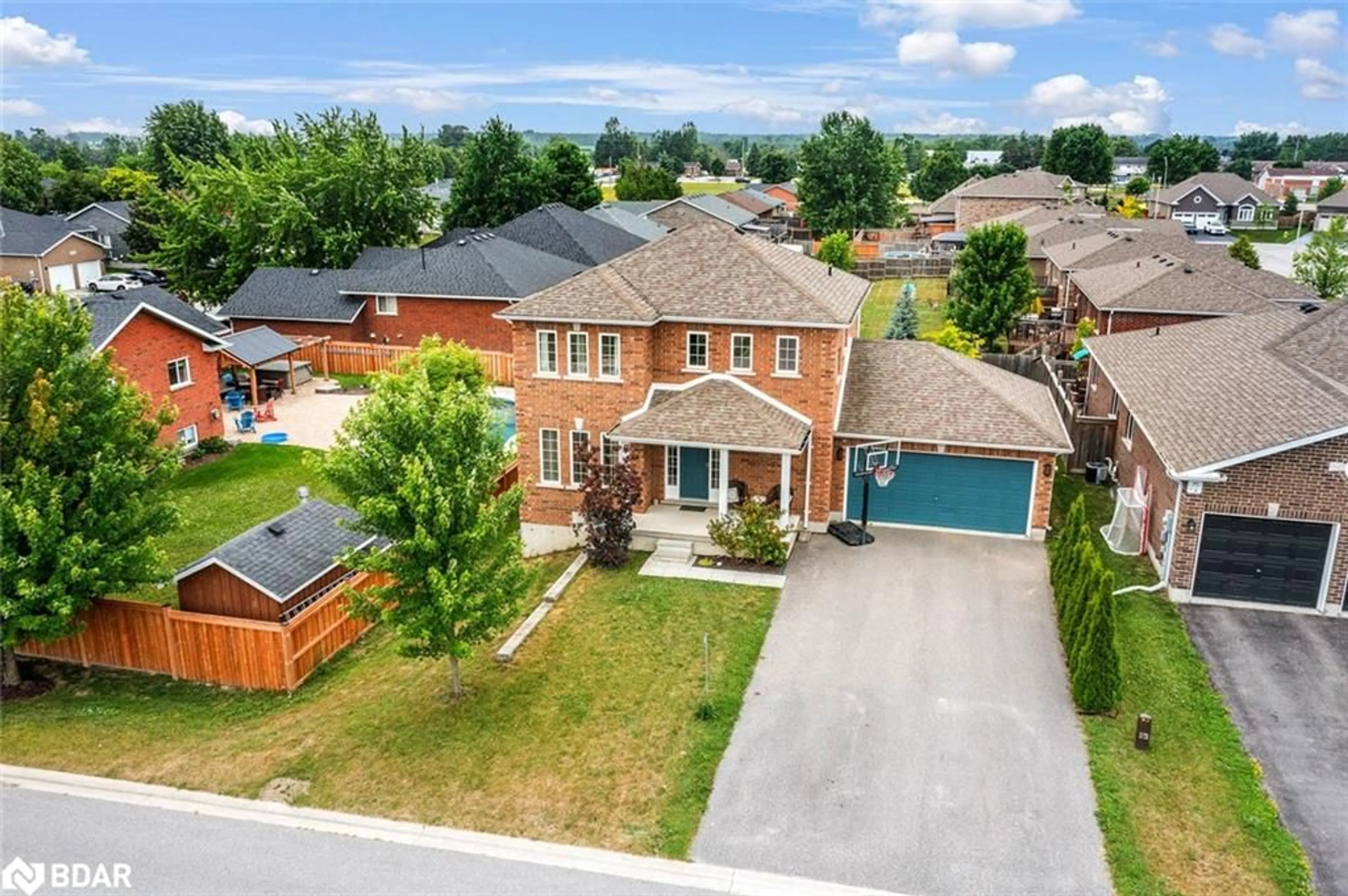 A pic from outside/outdoor area/front of a property/back of a property/a pic from drone, street for 52 Nash Ave, Elmvale Ontario L0L 1P0