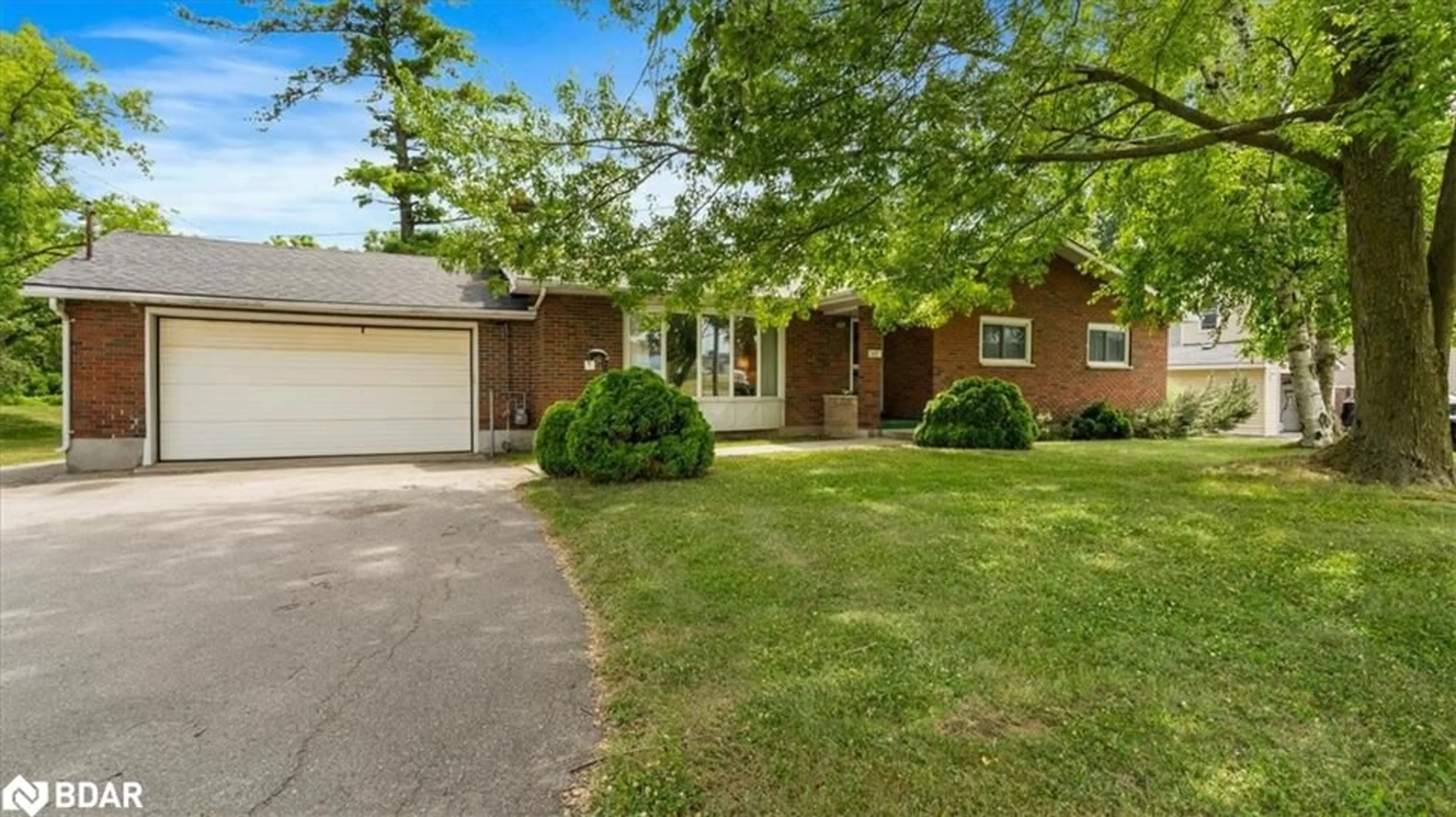 Home with brick exterior material, street for 507 Dundas St, Belleville Ontario K8P 1B6