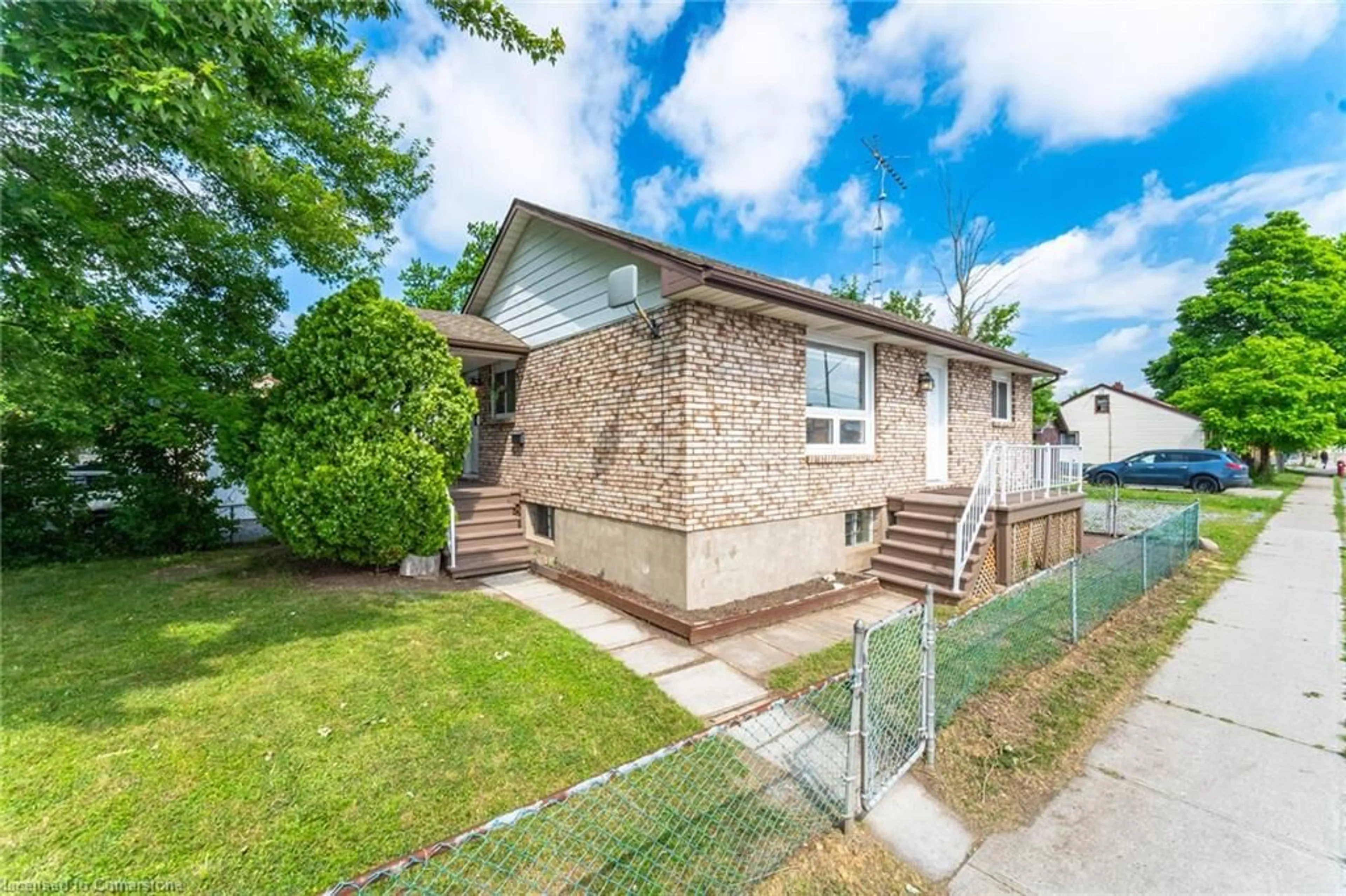 Unknown for 70 Southworth St, Welland Ontario L3B 1Y5