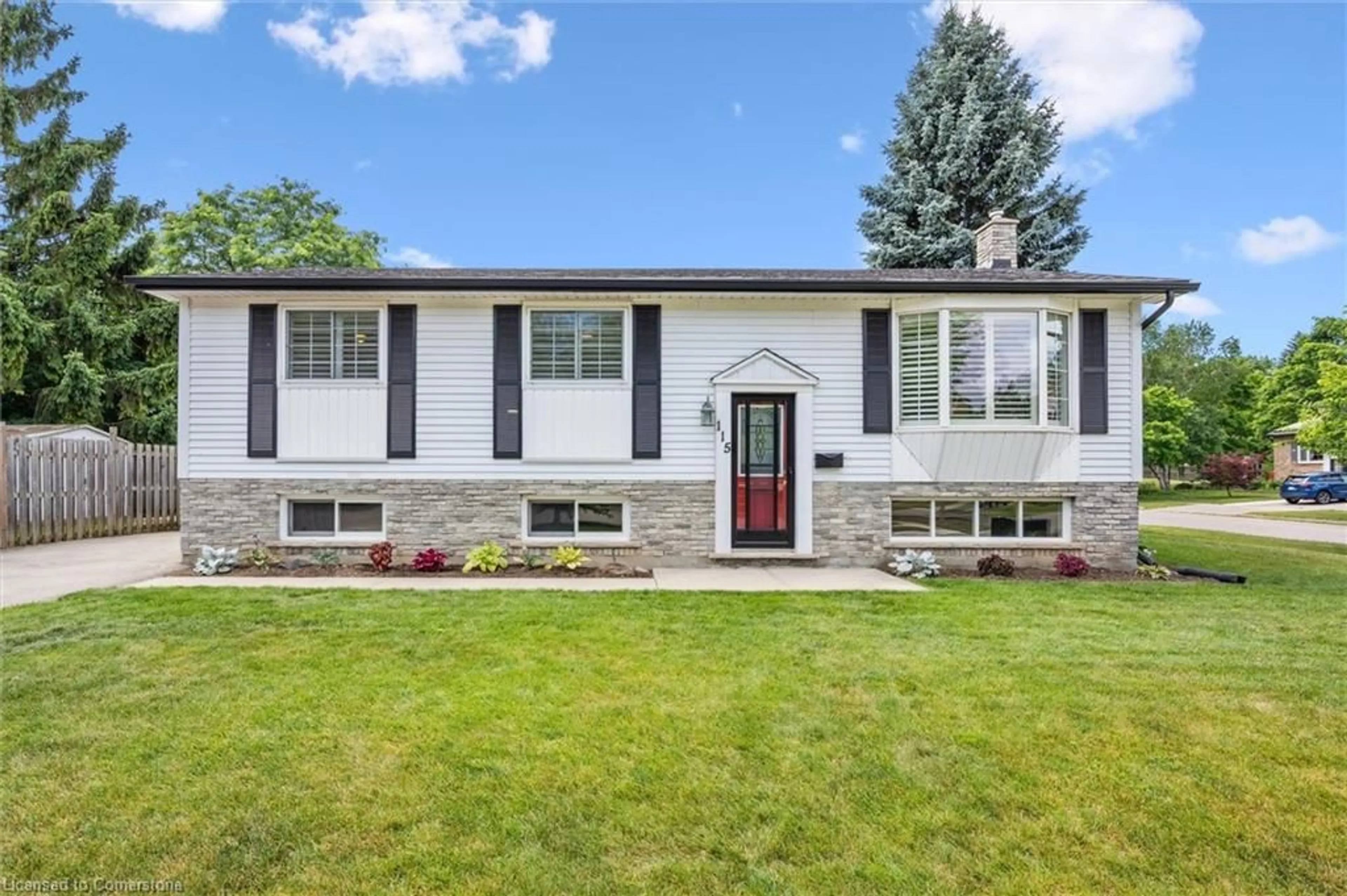 Home with vinyl exterior material, street for 115 Lillian Dr, Waterloo Ontario N2J 4M2