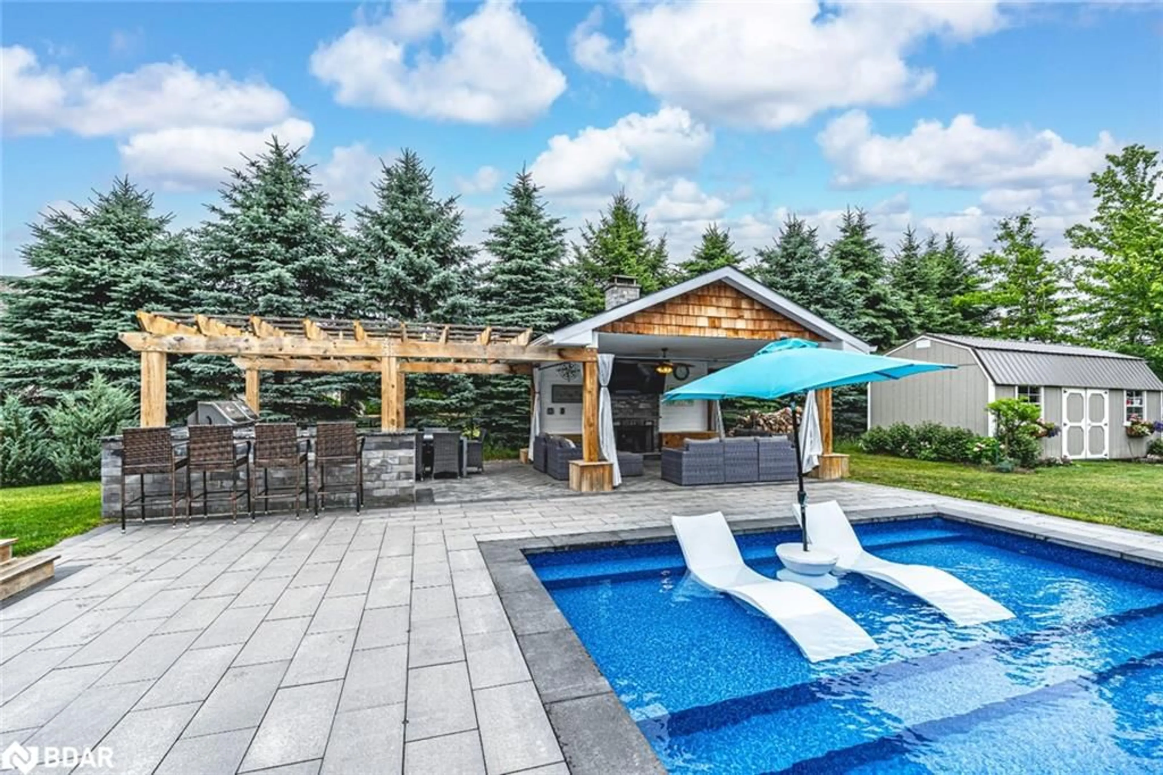 Patio, water/lake/river/ocean view for 5 Munro Crt, Snow Valley Ontario L9X 0H6