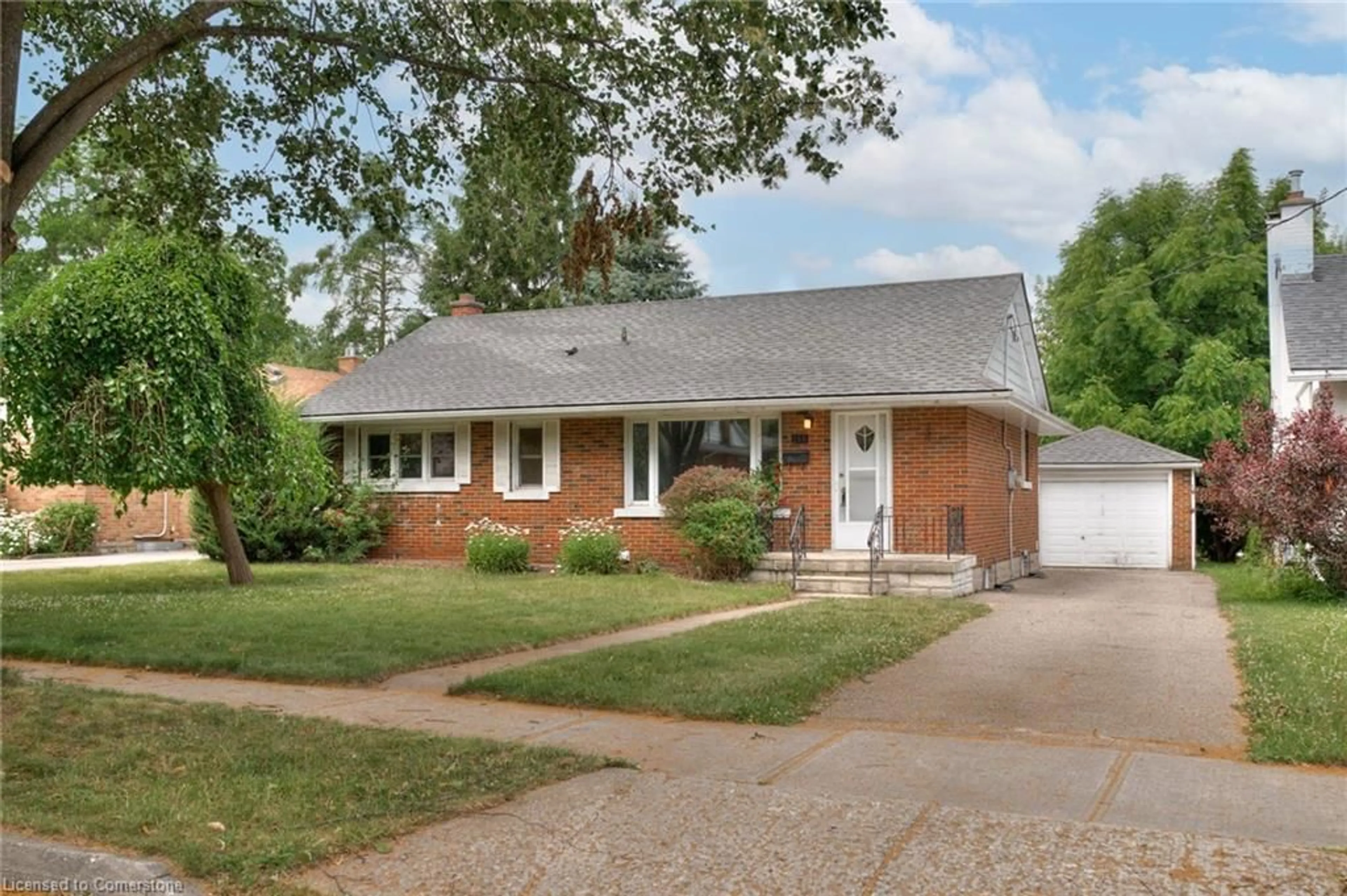 Home with brick exterior material, street for 168 Bristol St, Waterloo Ontario N2J 1H1