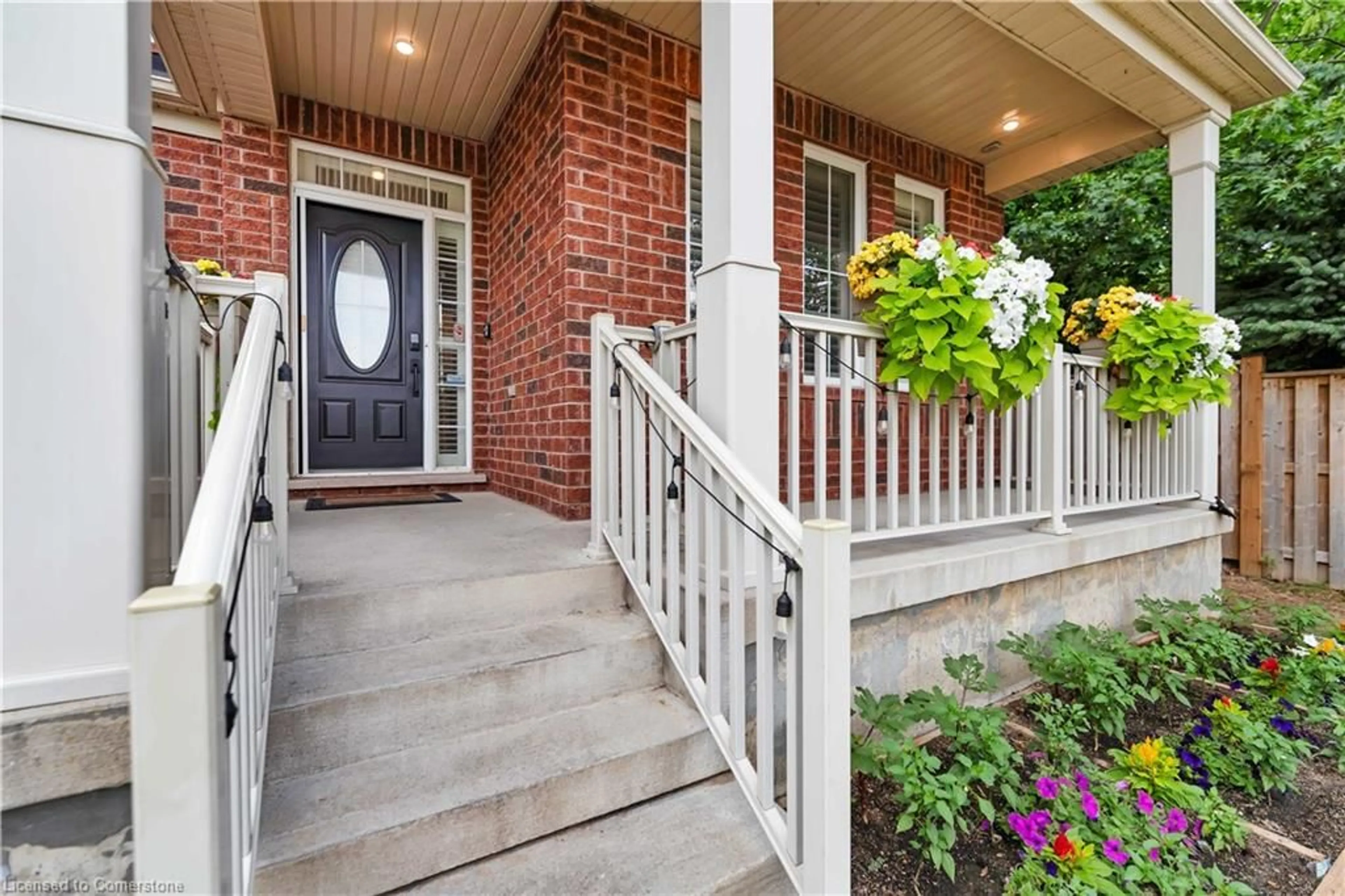 Unknown for 152 Fletcher Cir, Cambridge Ontario N3C 0B6