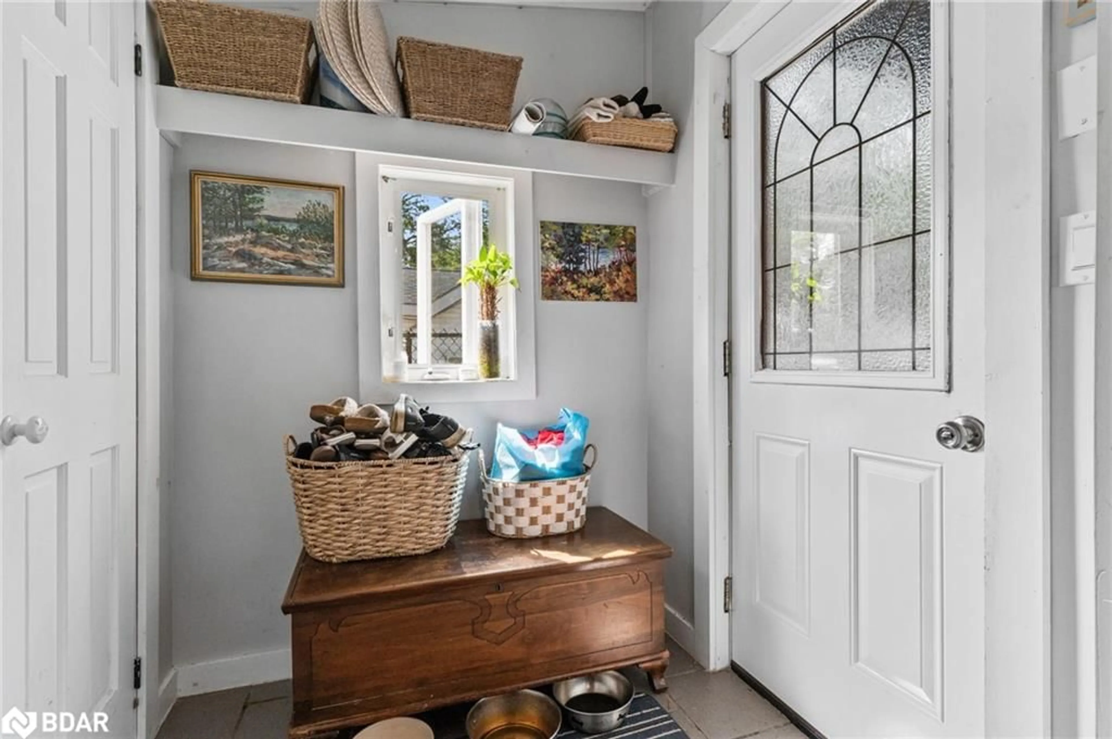 Indoor entryway for 322 Bobcaygeon Rd, Minden Ontario K0M 2K0