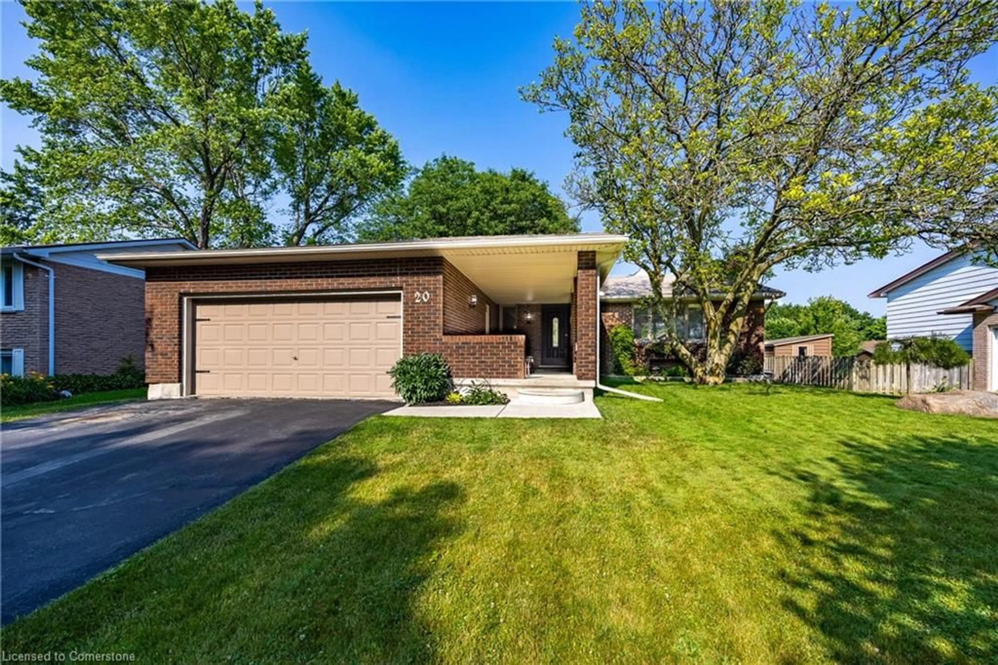 Home with brick exterior material, street for 20 Sheridan Blvd, Simcoe Ontario N3Y 4W4