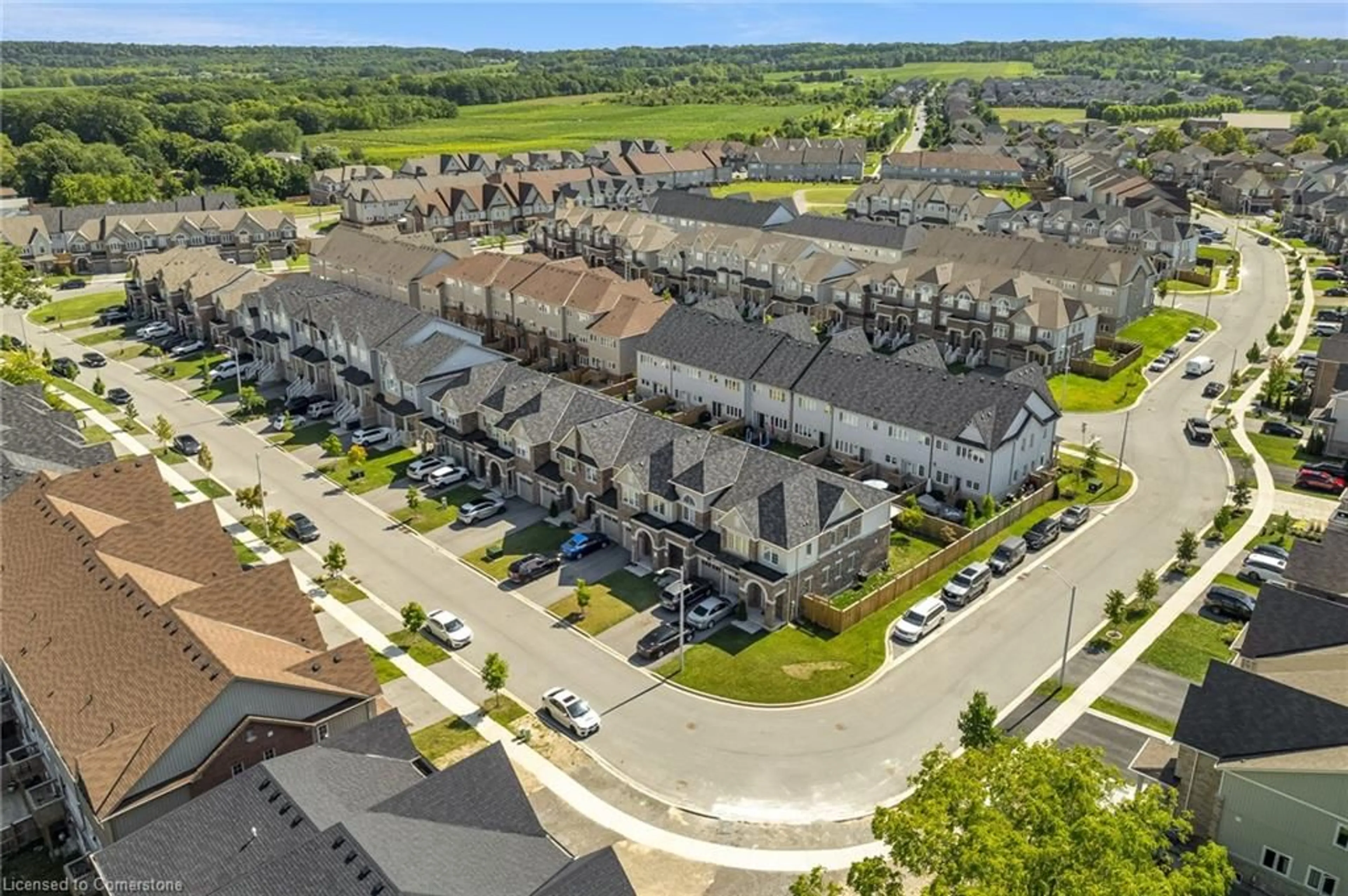 A pic from outside/outdoor area/front of a property/back of a property/a pic from drone, unknown for 4068 Fracchioni Dr, Beamsville Ontario L0R 1B4