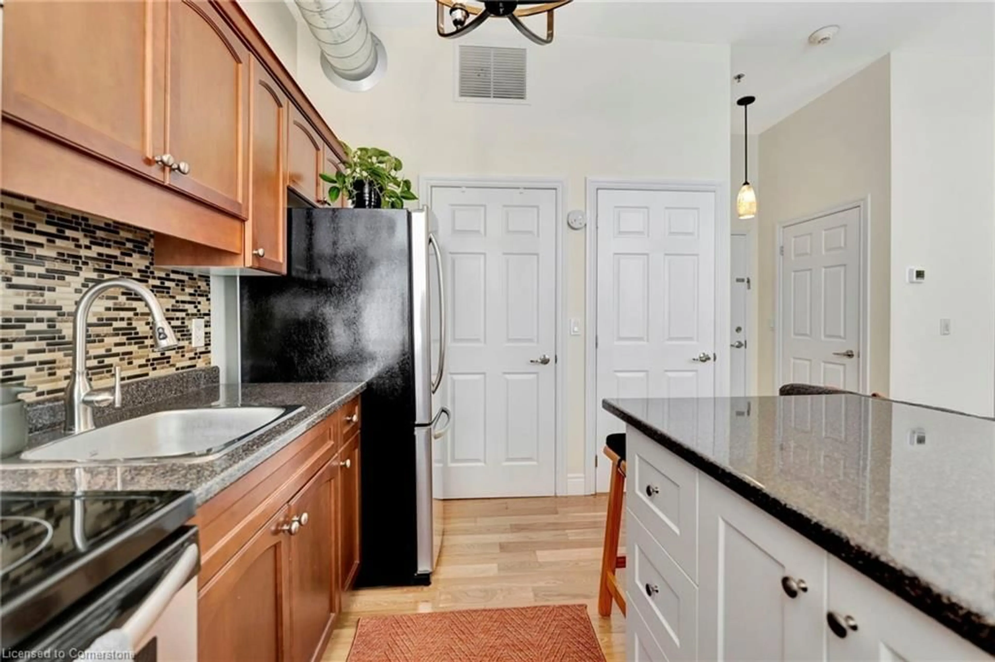 Standard kitchen, ceramic/tile floor for 140 West River Rd #301, Paris Ontario N3L 3E2