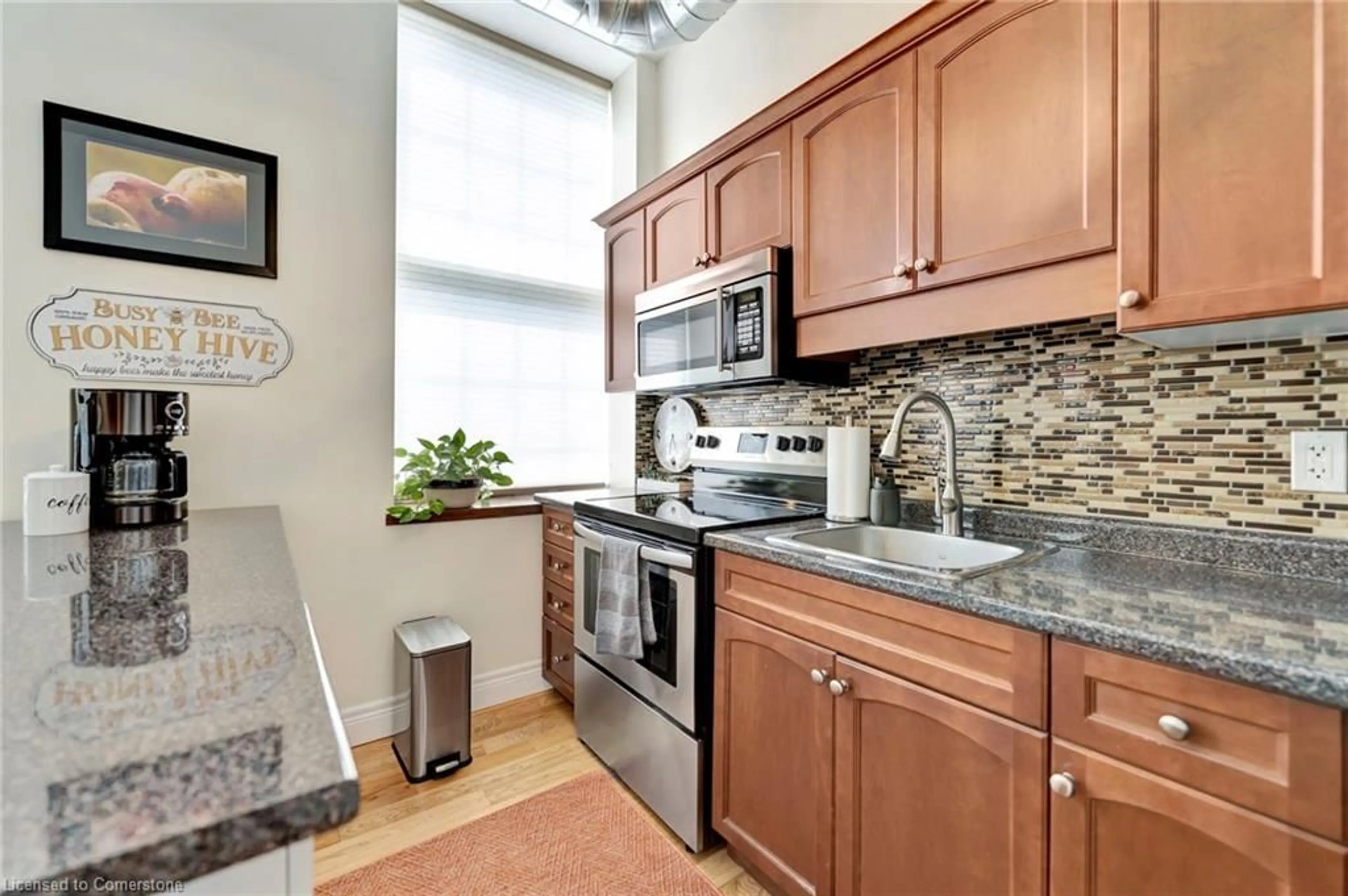 Standard kitchen, ceramic/tile floor for 140 West River Rd #301, Paris Ontario N3L 3E2