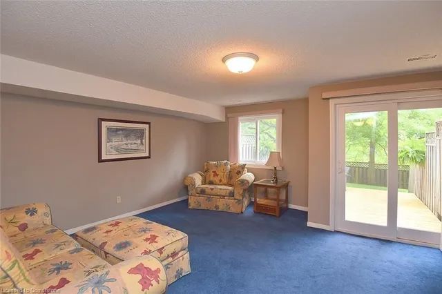 Additional image 33 of 26 Moss Blvd Unit 37