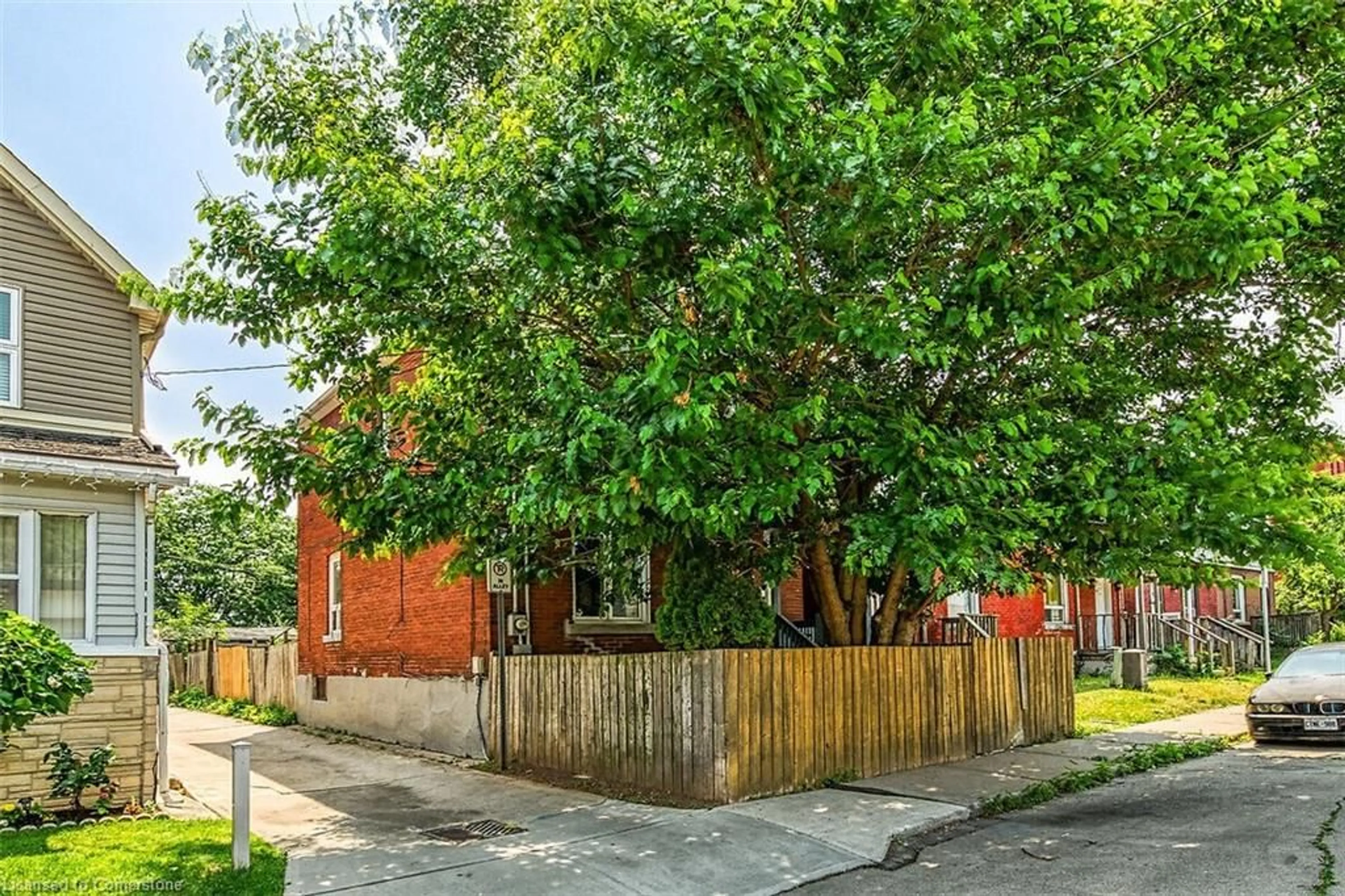Patio, street for 368 Emerald St, Hamilton Ontario L8L 5L7