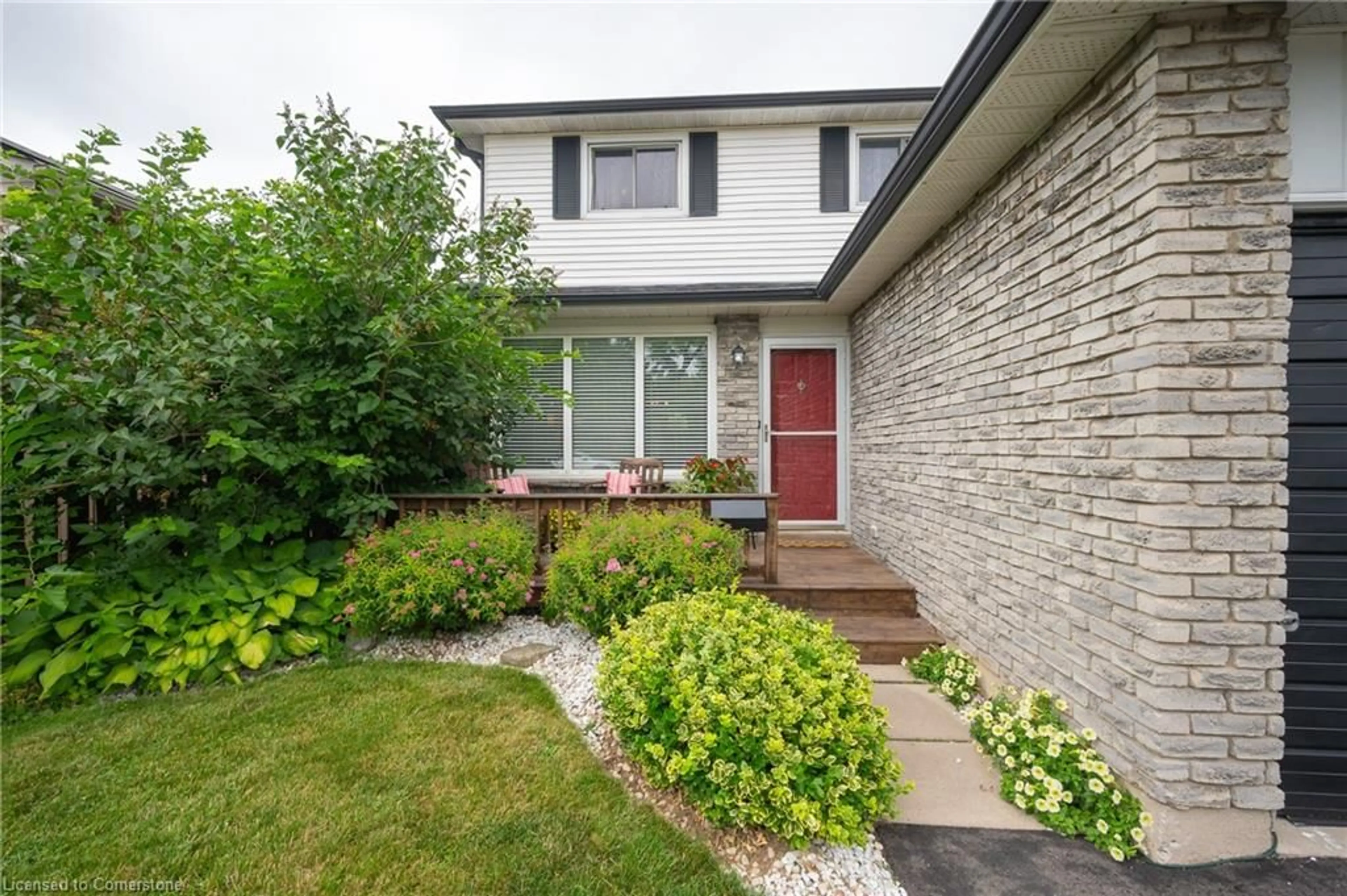 Home with brick exterior material, street for 2302 Malcolm Cres, Burlington Ontario L7P 4H3