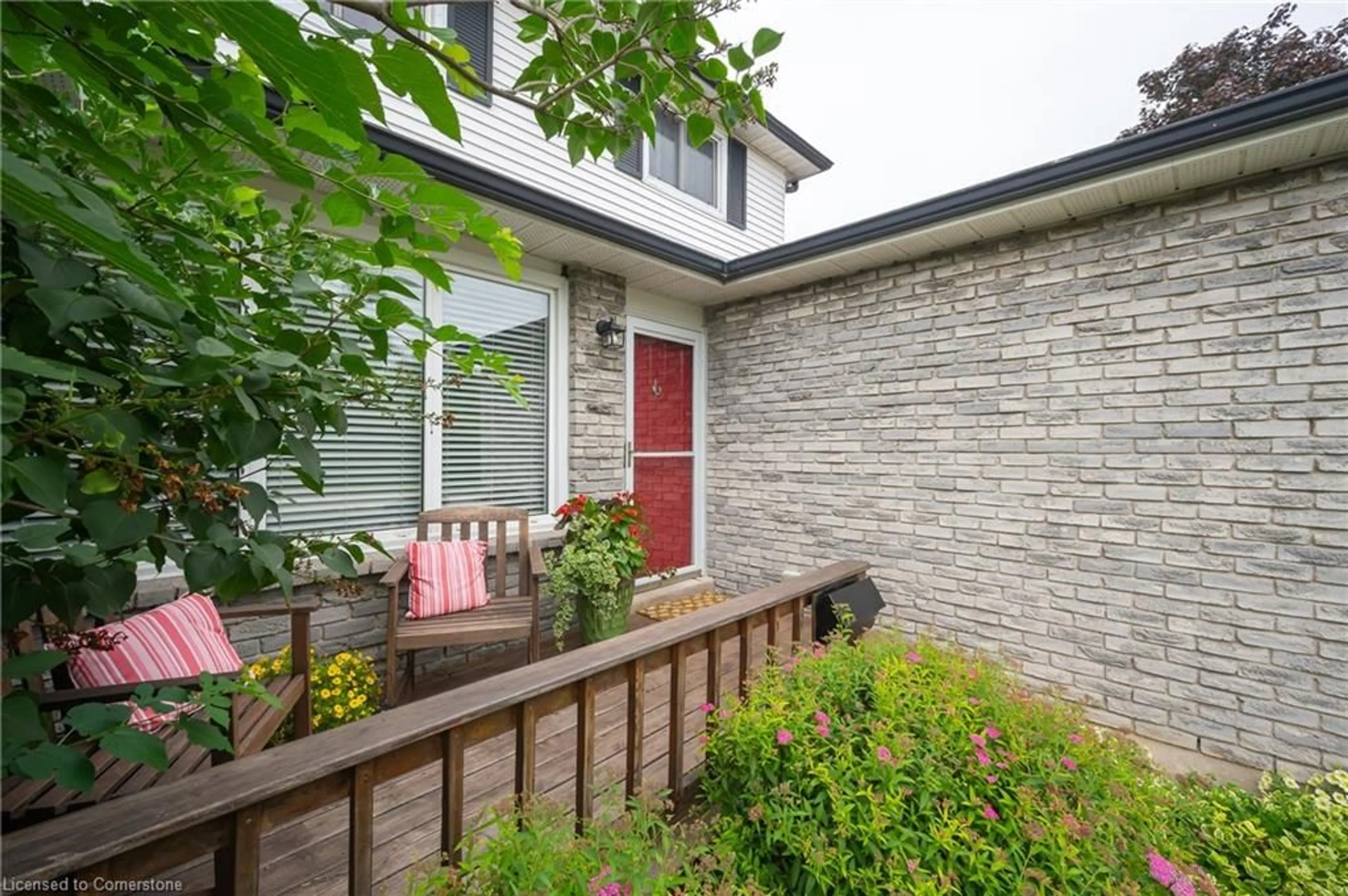 Home with brick exterior material, street for 2302 Malcolm Cres, Burlington Ontario L7P 4H3