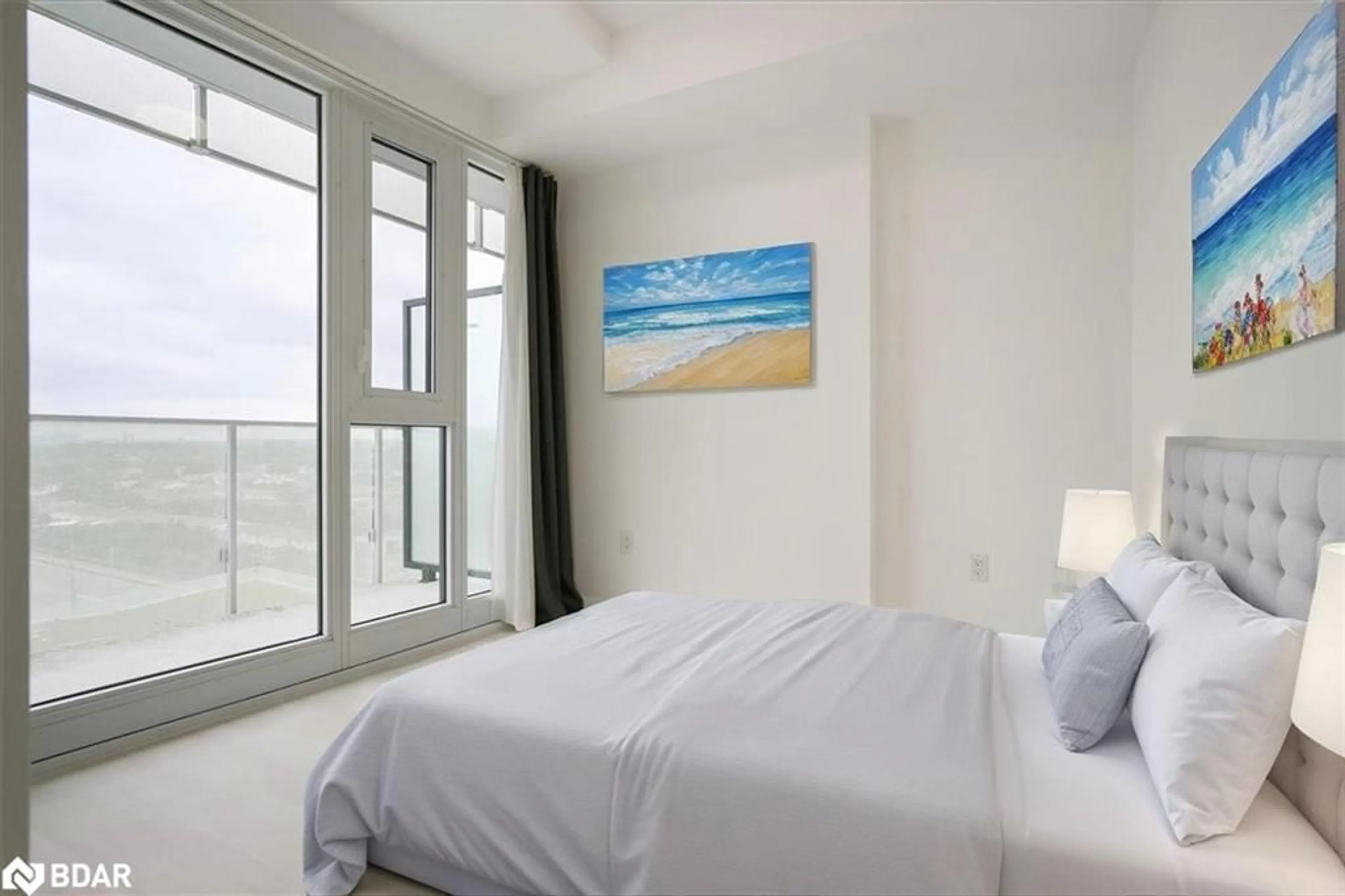 Bedroom with bed, unknown for 3900 Confederation Parkway Pky #1005, Mississauga Ontario L5B 0M3