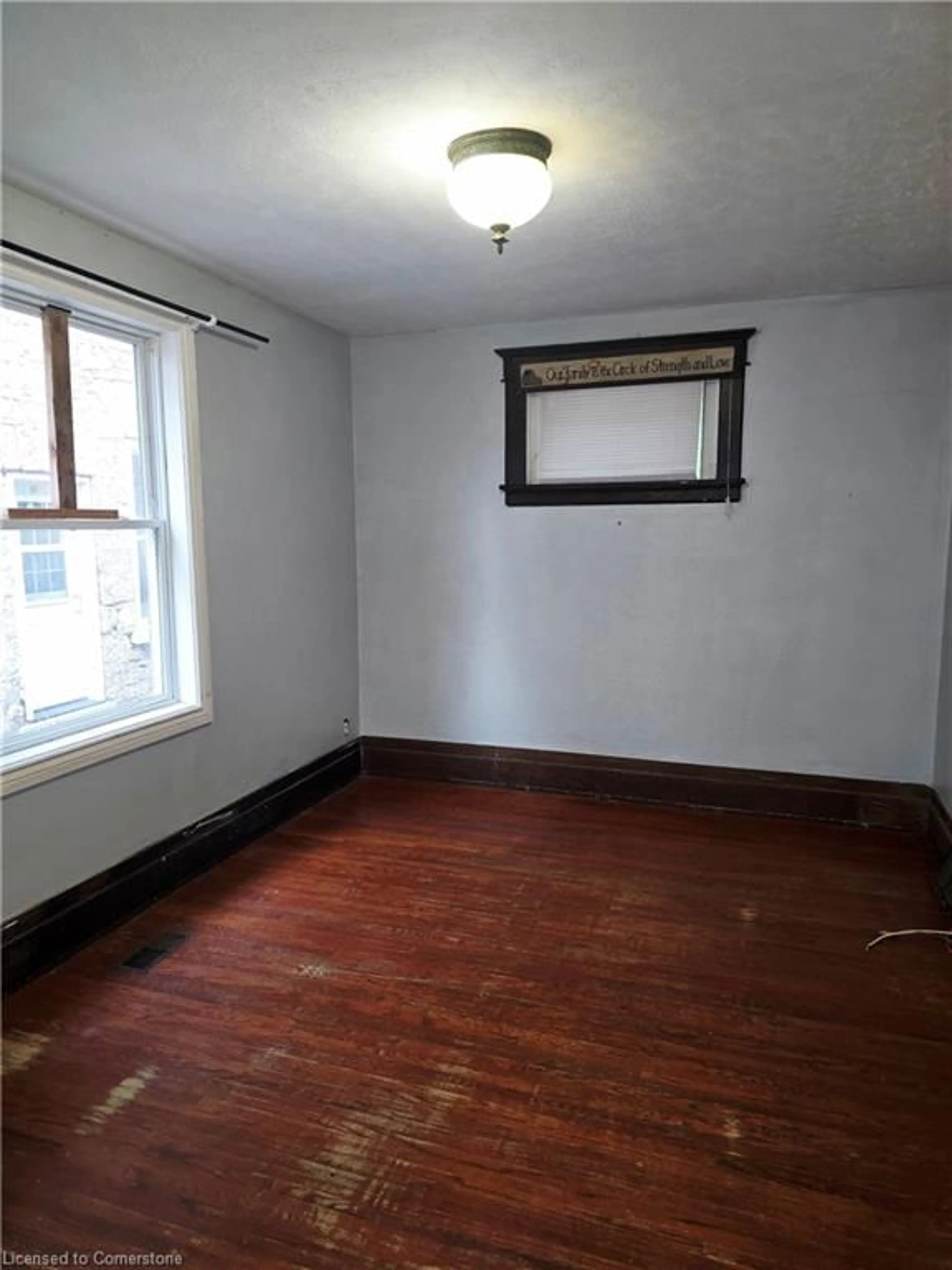 A pic of a room for 15 Shade St, Cambridge Ontario N1R 4J6