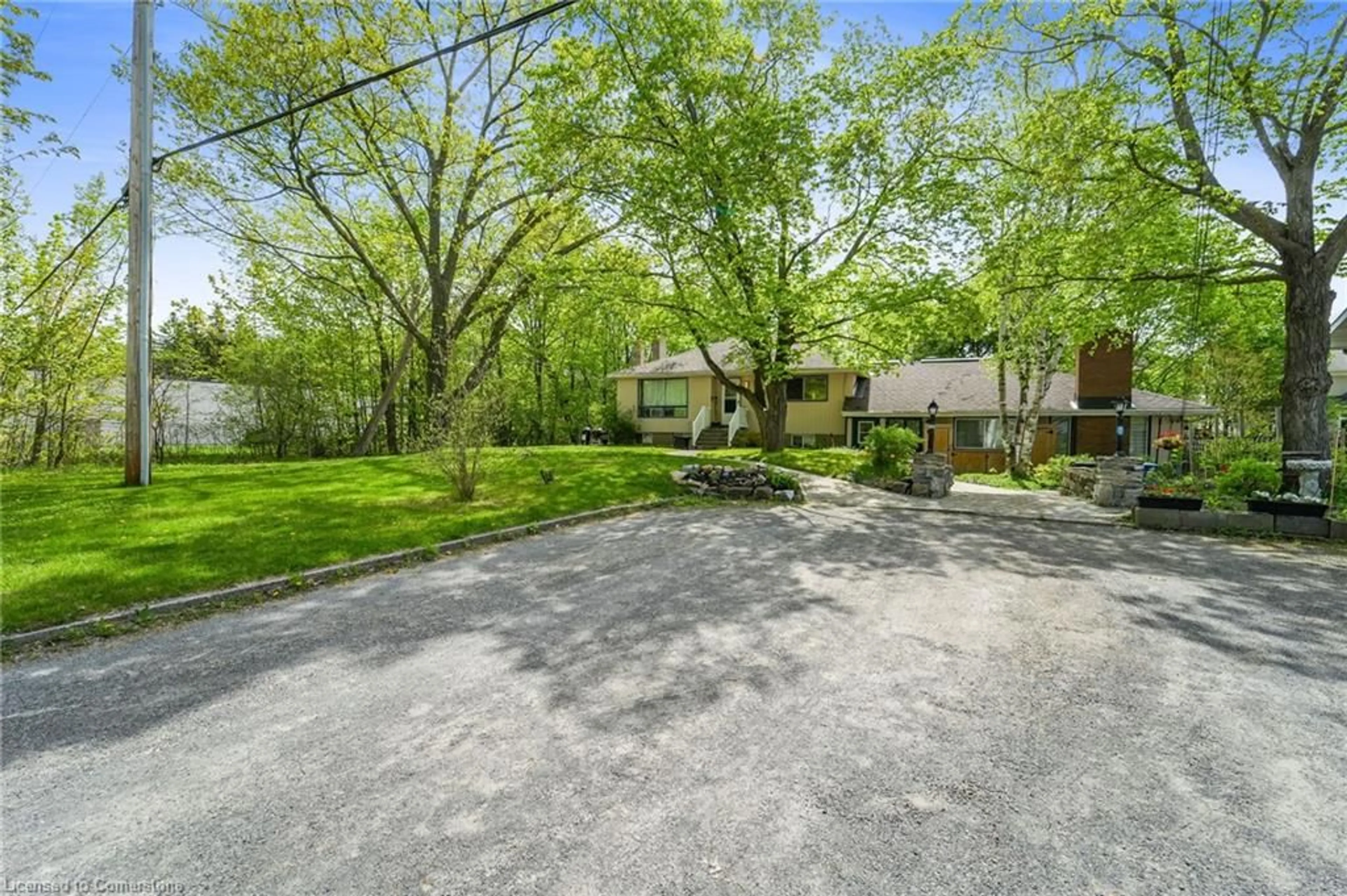 A pic from outside/outdoor area/front of a property/back of a property/a pic from drone, street for 1226 Old Carp Rd, Kanata Ontario K2K 1X7