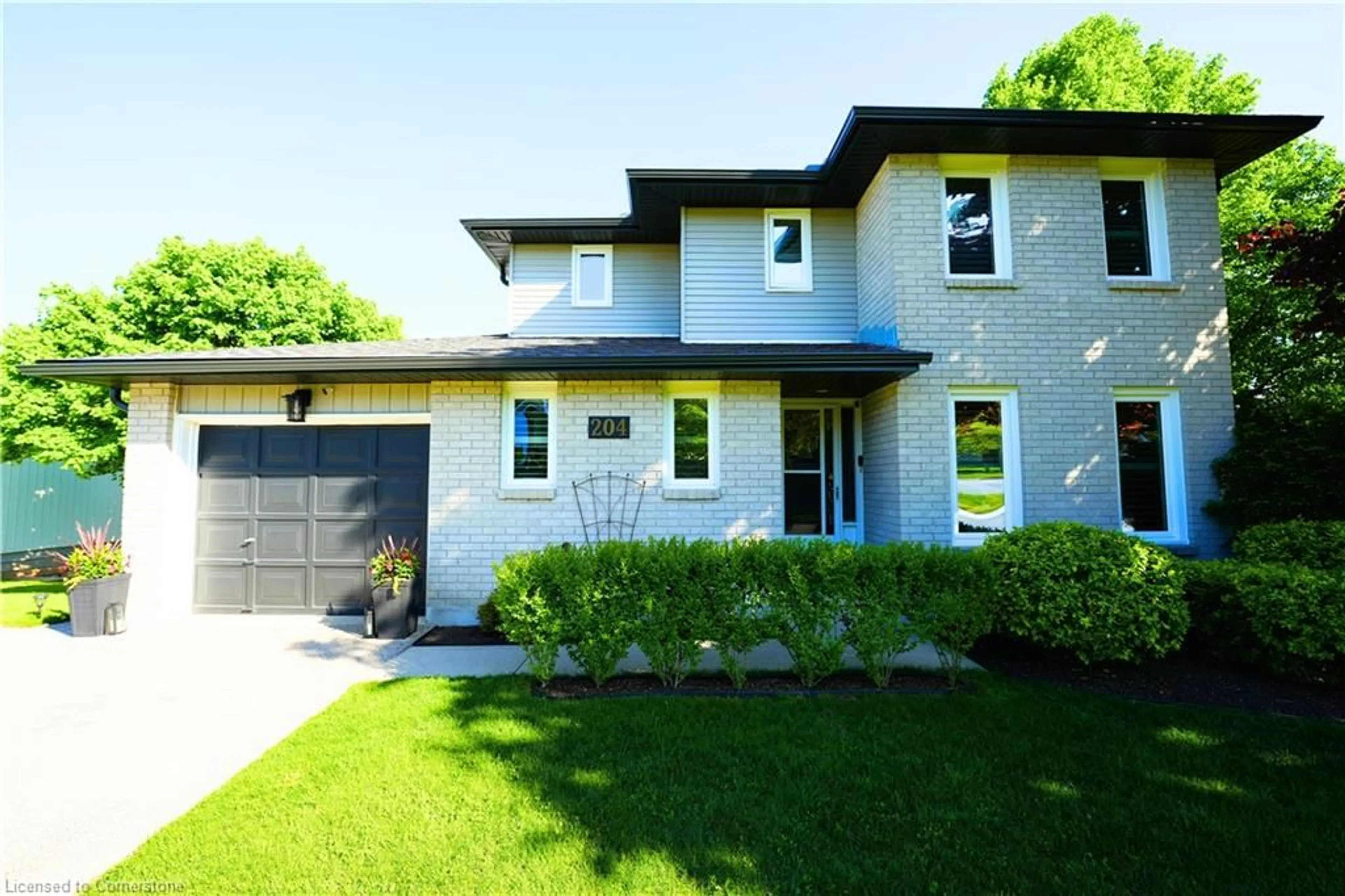 Home with brick exterior material, street for 204 Quinte Crt, Kitchener Ontario N2A 3K2