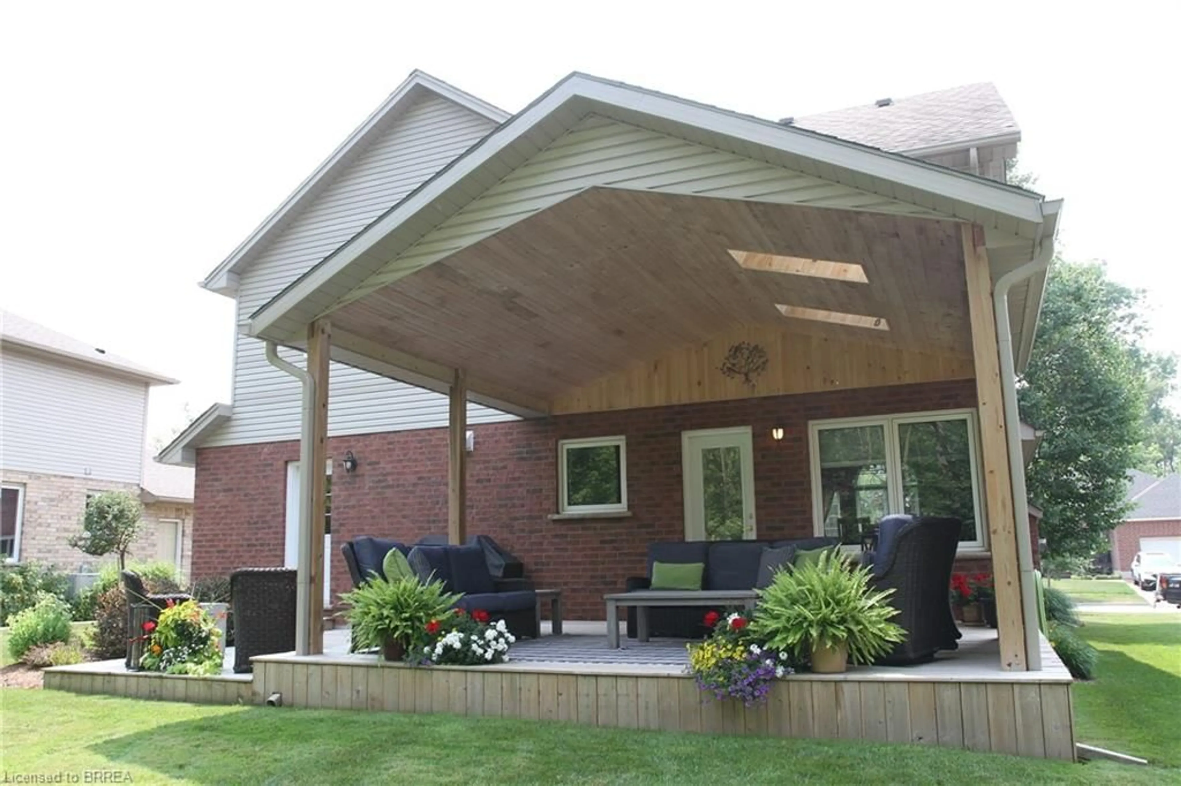 Patio, unknown for 36 Laschinger Blvd, New Hamburg Ontario N3A 2G7