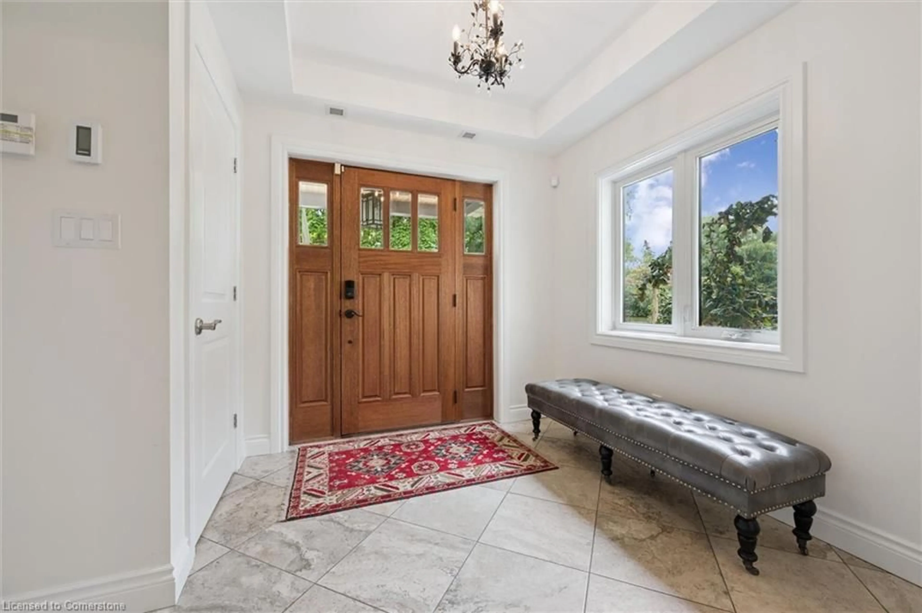 Indoor entryway for 882-888 Fairway Rd, Kitchener Ontario N2A 0C2