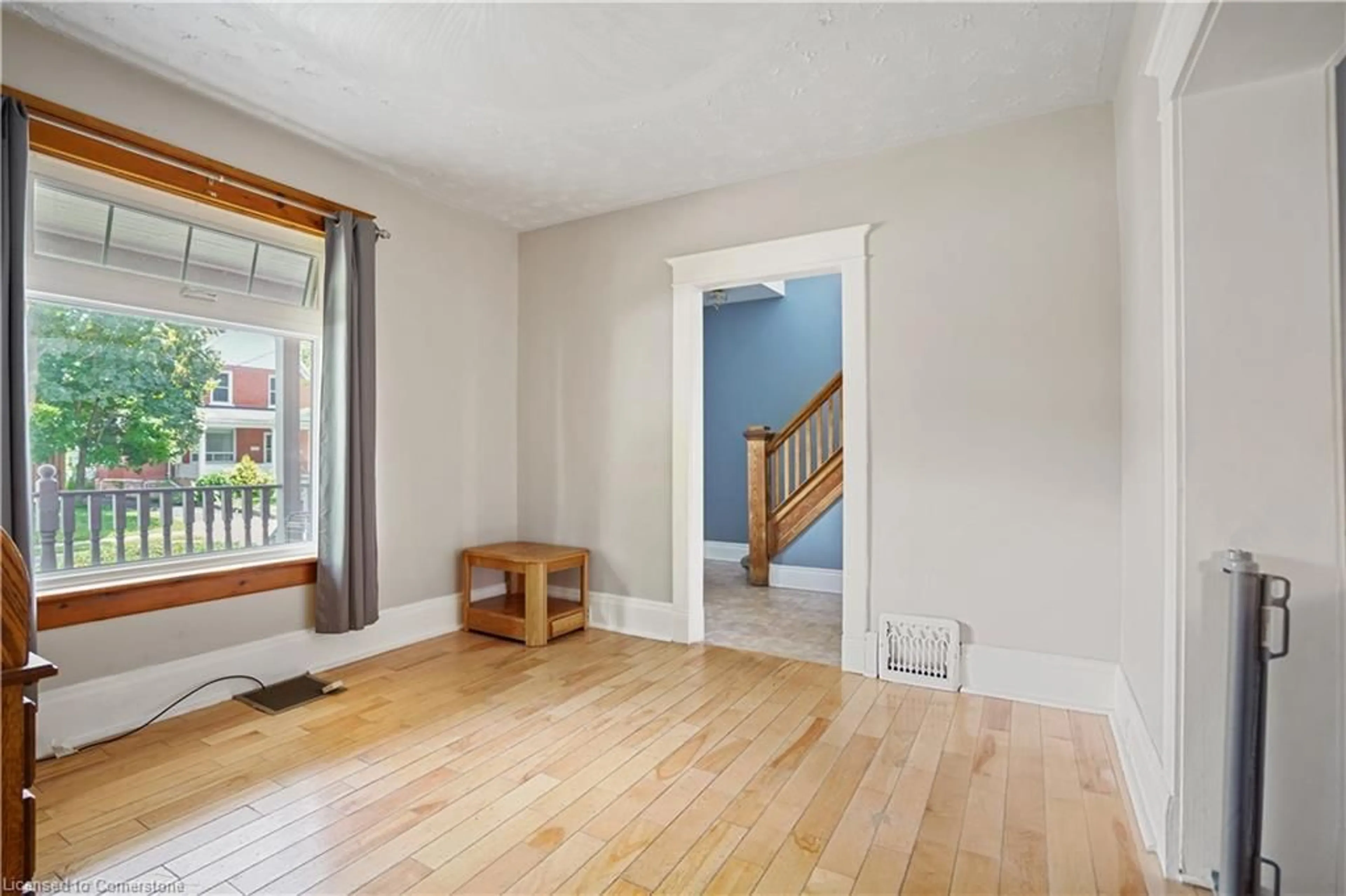 A pic of a room for 58 Pandora Ave, Kitchener Ontario N2H 3C3