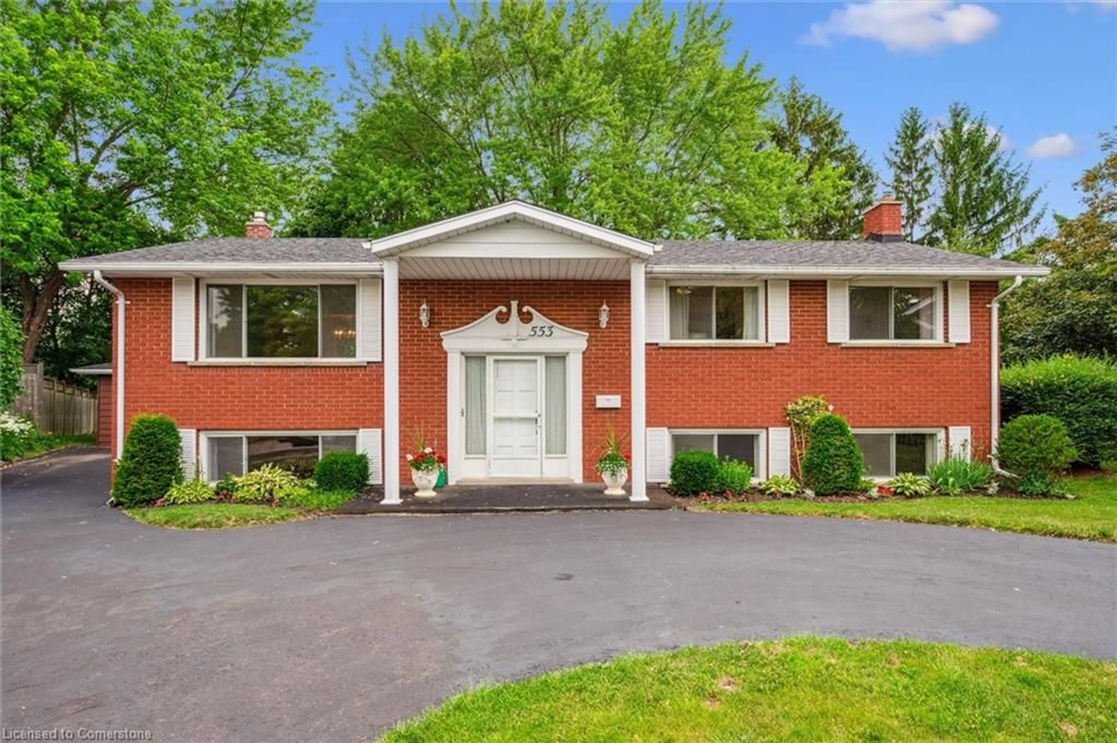 Home with vinyl exterior material, street for 553 Glendene Cres, Waterloo Ontario N2L 4P3