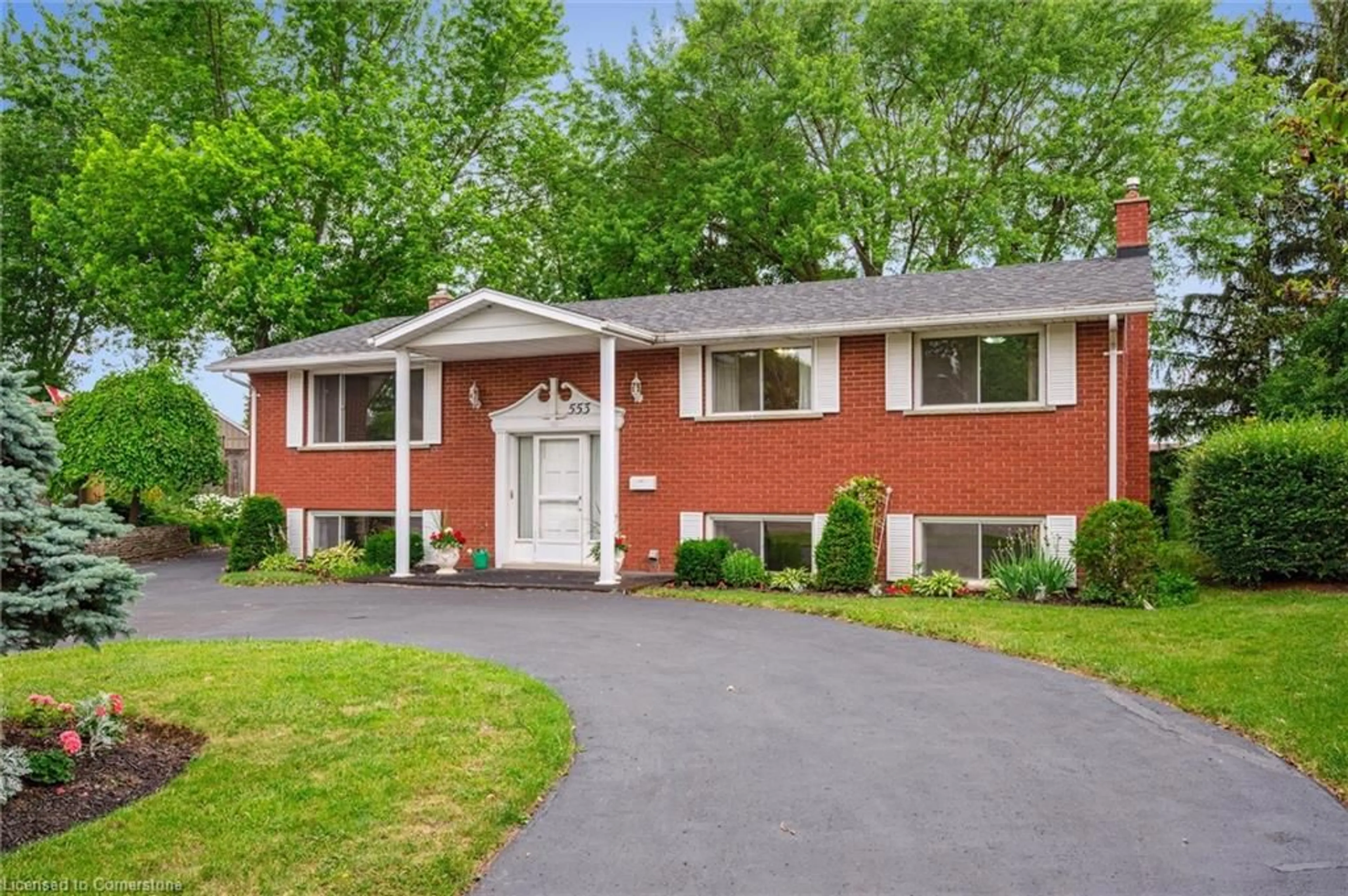Home with brick exterior material, street for 553 Glendene Cres, Waterloo Ontario N2L 4P3