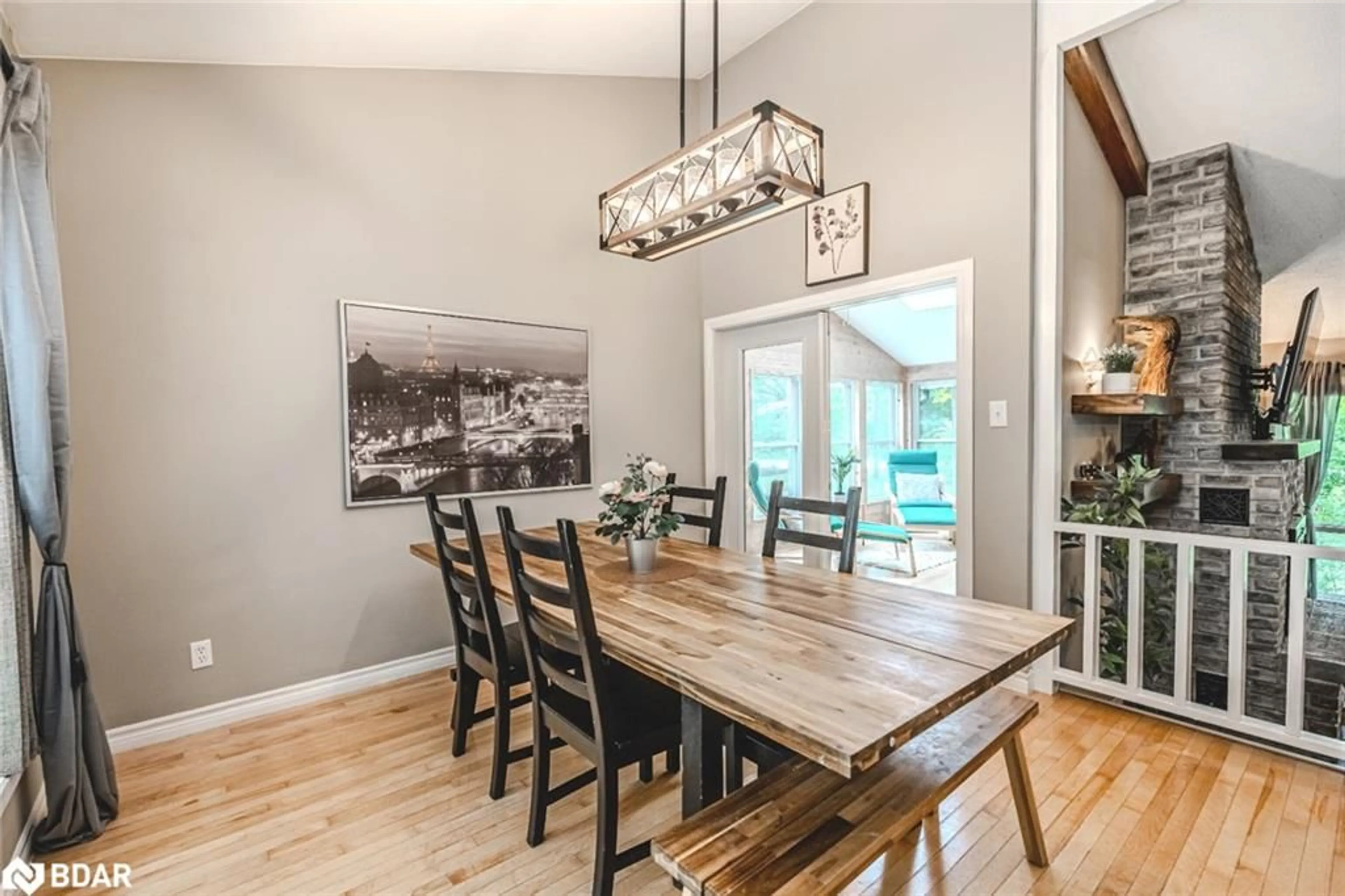 Dining room, wood/laminate floor for 5767 Line 3 North, Moonstone Ontario L4R 4K3
