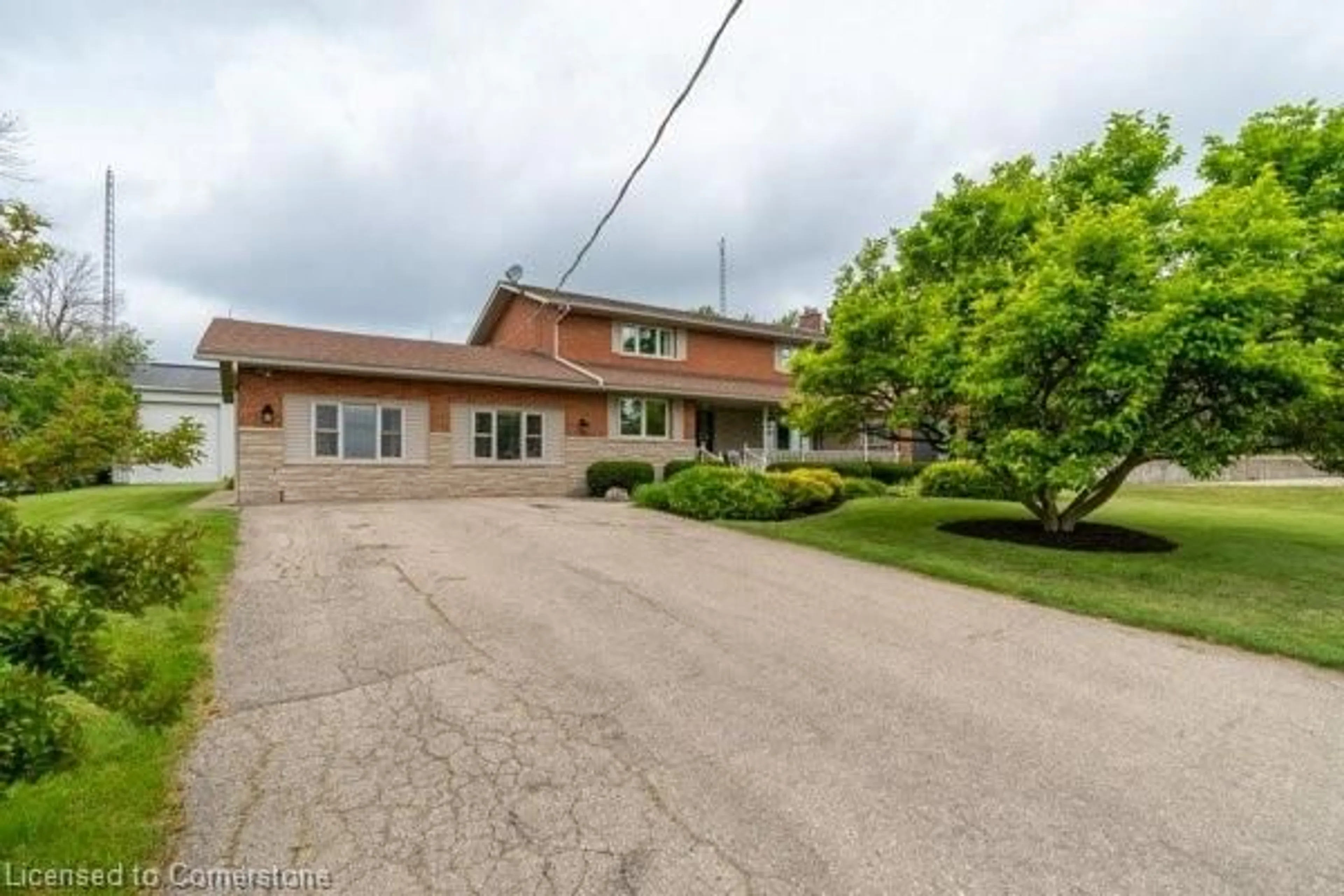 A pic from outside/outdoor area/front of a property/back of a property/a pic from drone, street for 7776 Mill Rd, Guelph Ontario N1H 6J1